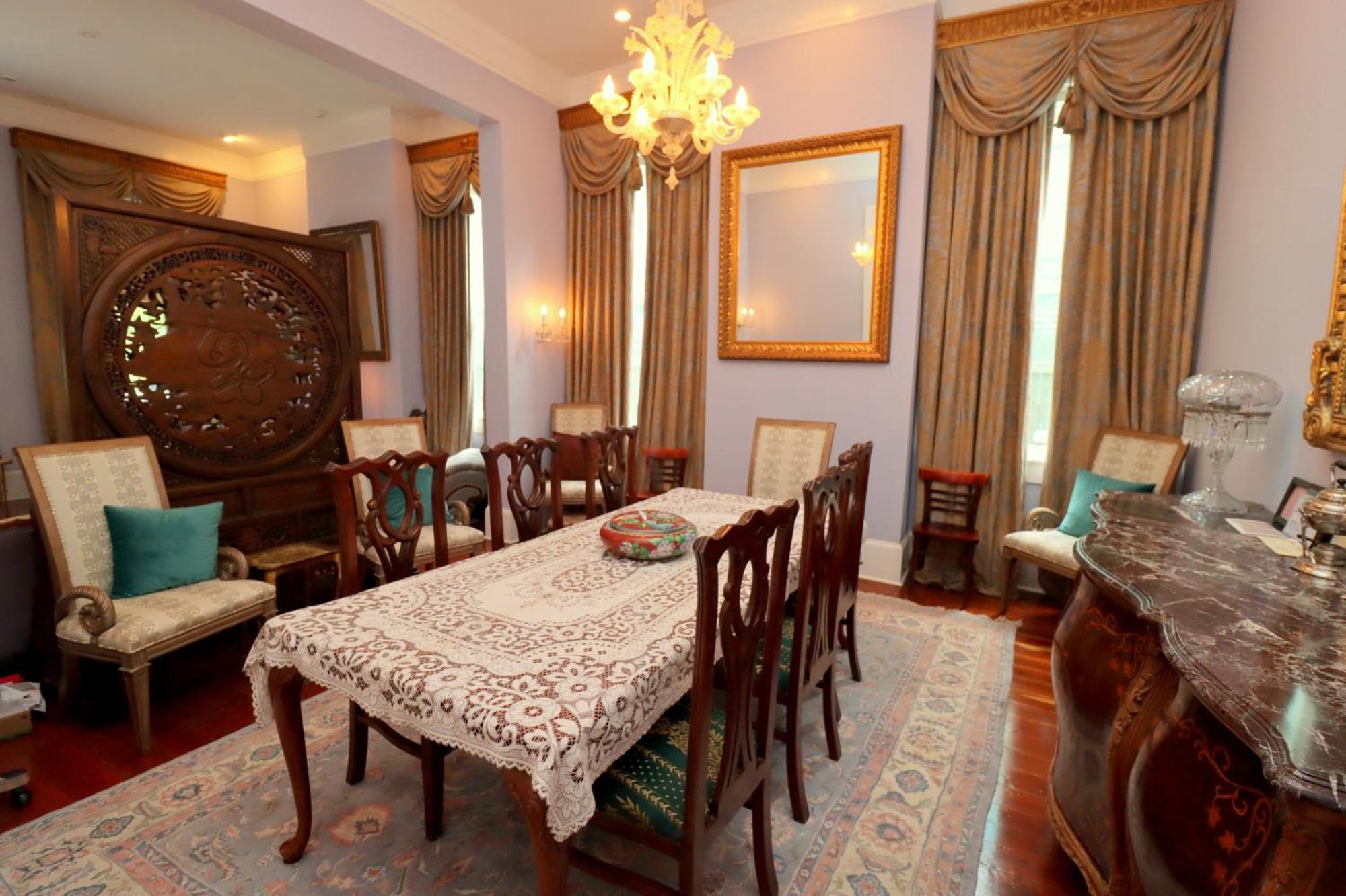 R&b - Award Winning (adults Only) 3*