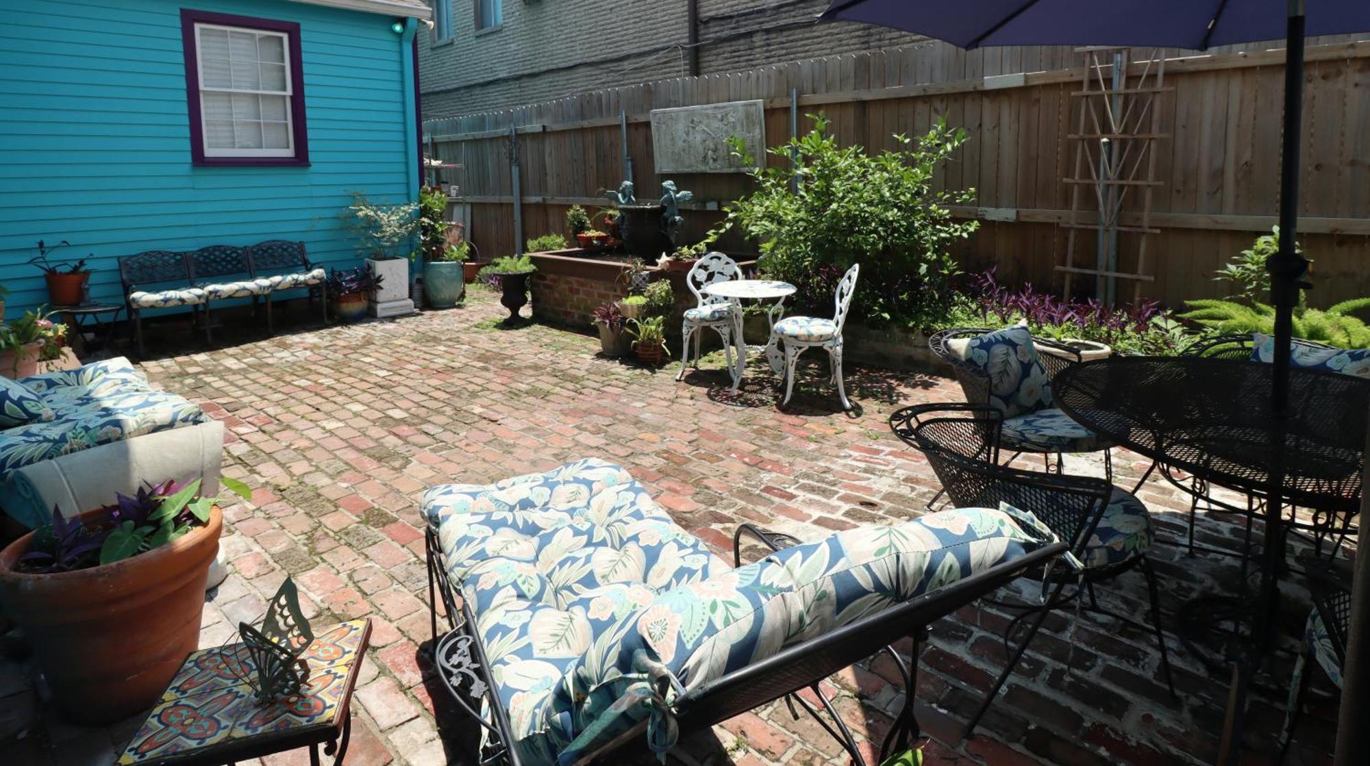 R&b - Award Winning (adults Only) 3* New Orleans