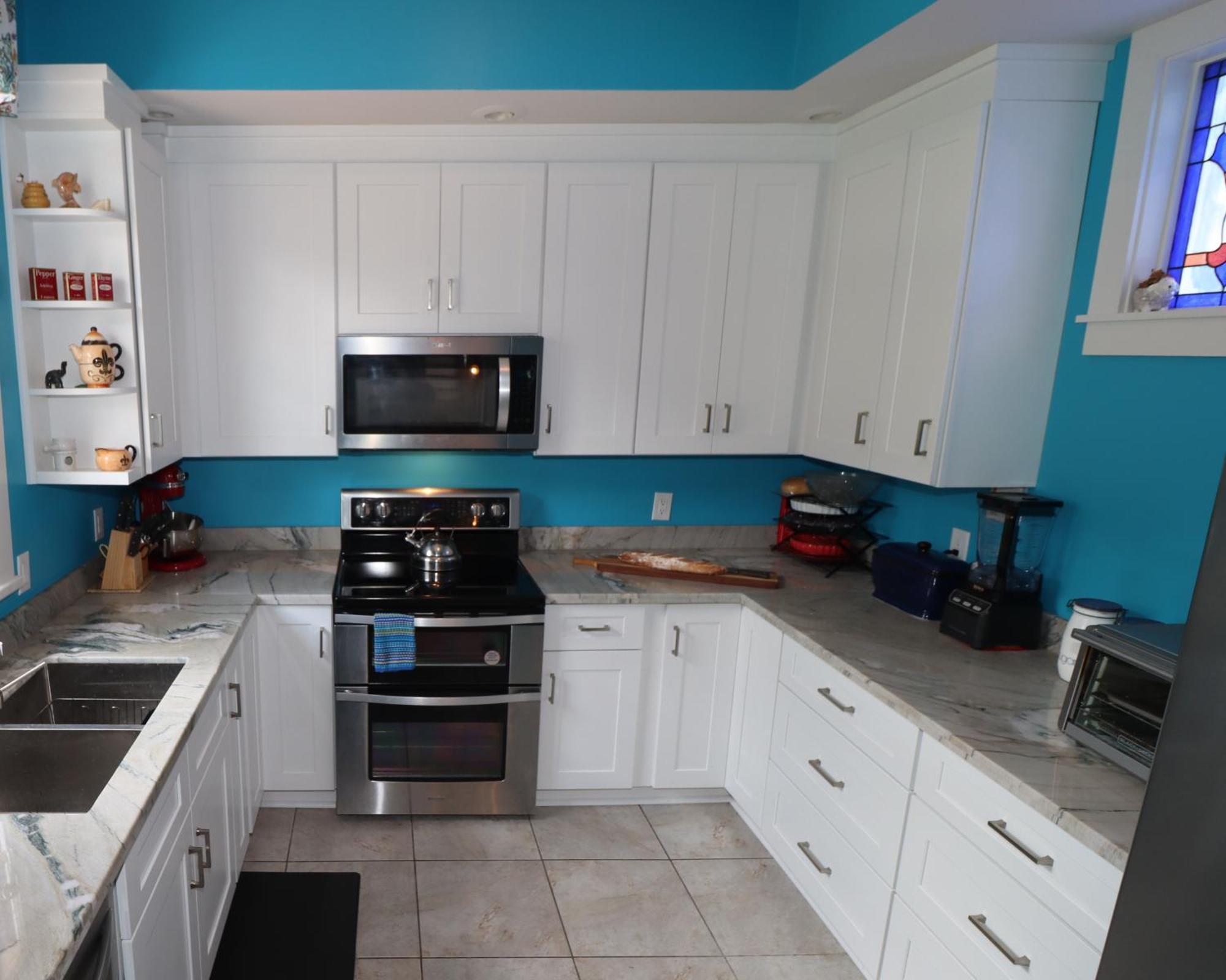 R&b - Award Winning (adults Only) 3*