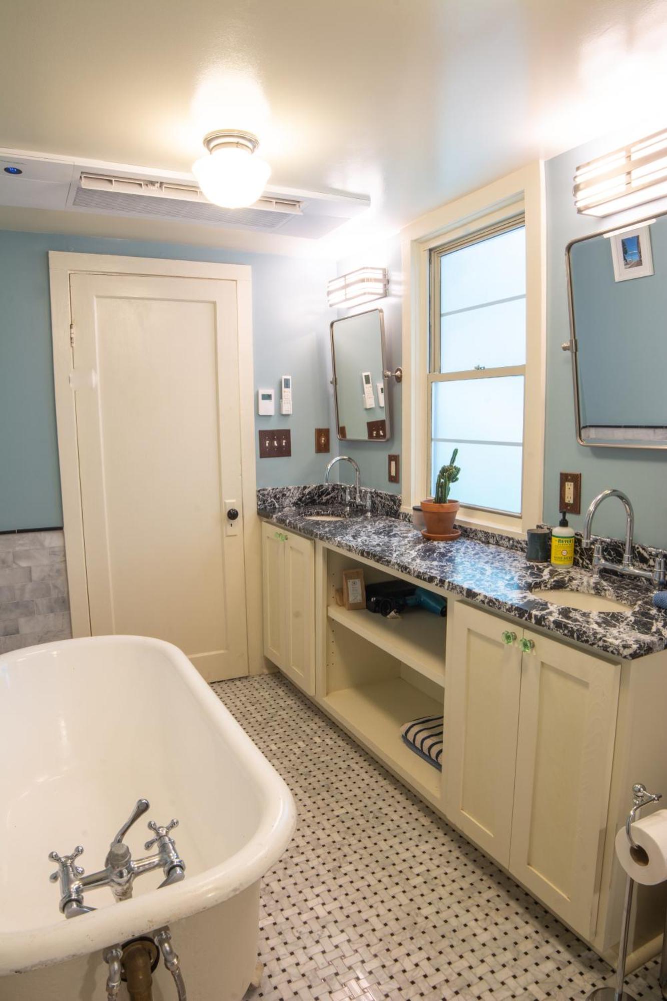 Marigny Steps From Frenchmen St