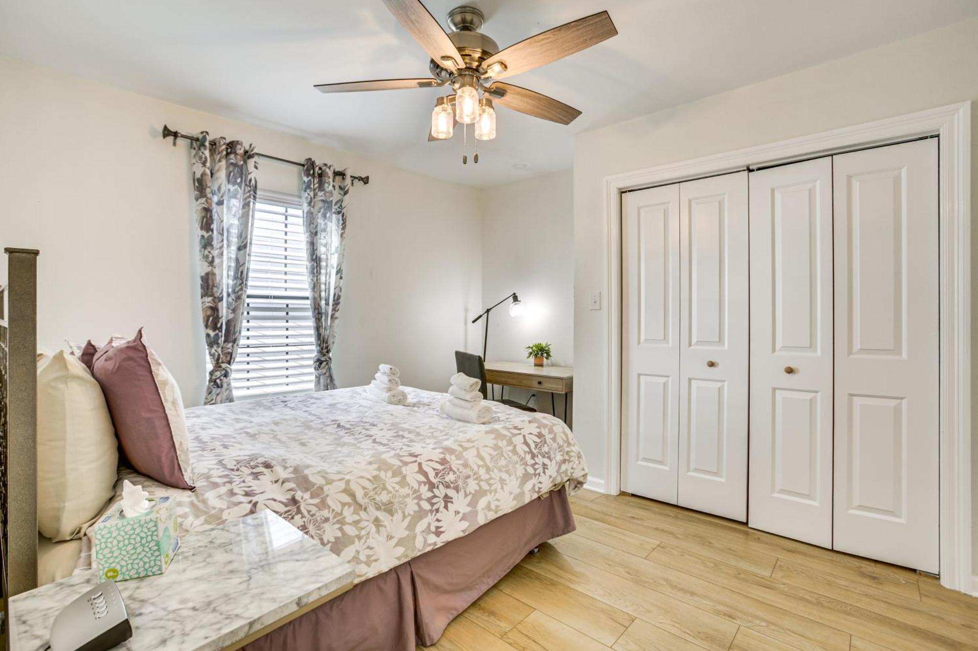 Walk To St Charles Ave Renovated With Patio! * New Orleans
