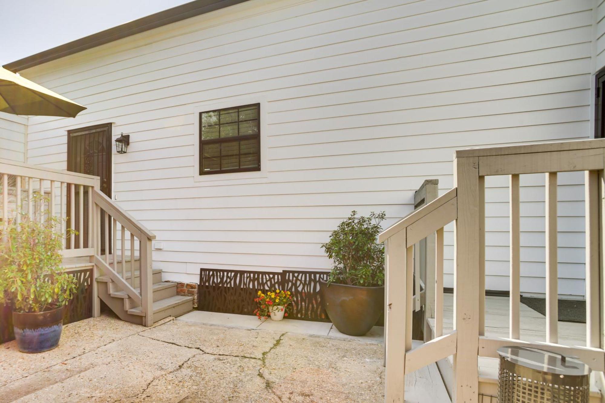 Walk To St Charles Ave Renovated With Patio! Holiday home *
