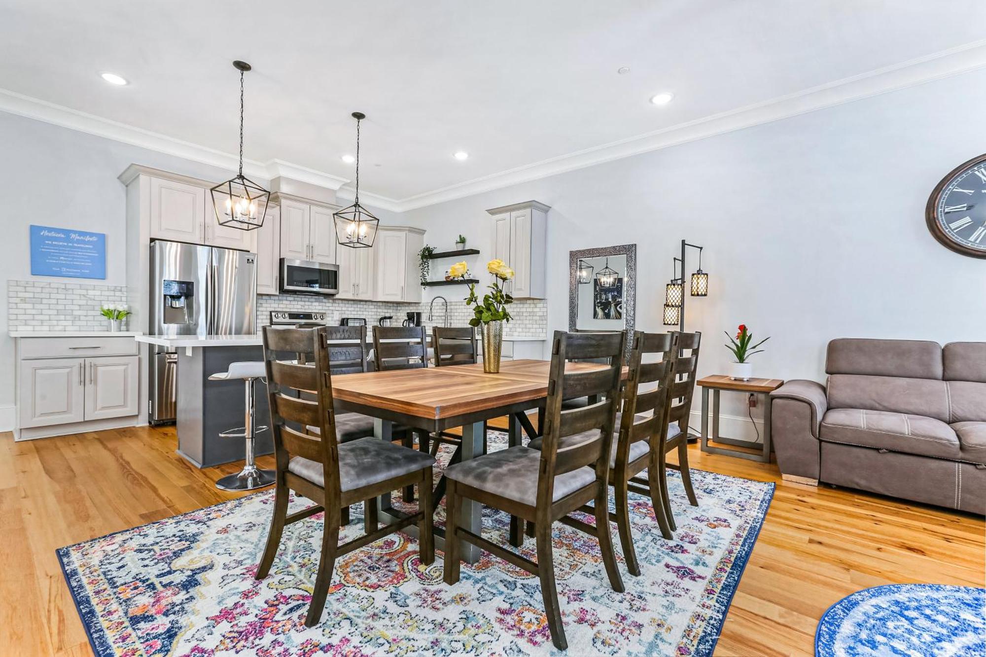 Hosteeva Stunning 4 Bedroom W Pool Steps To St Charles Ave *