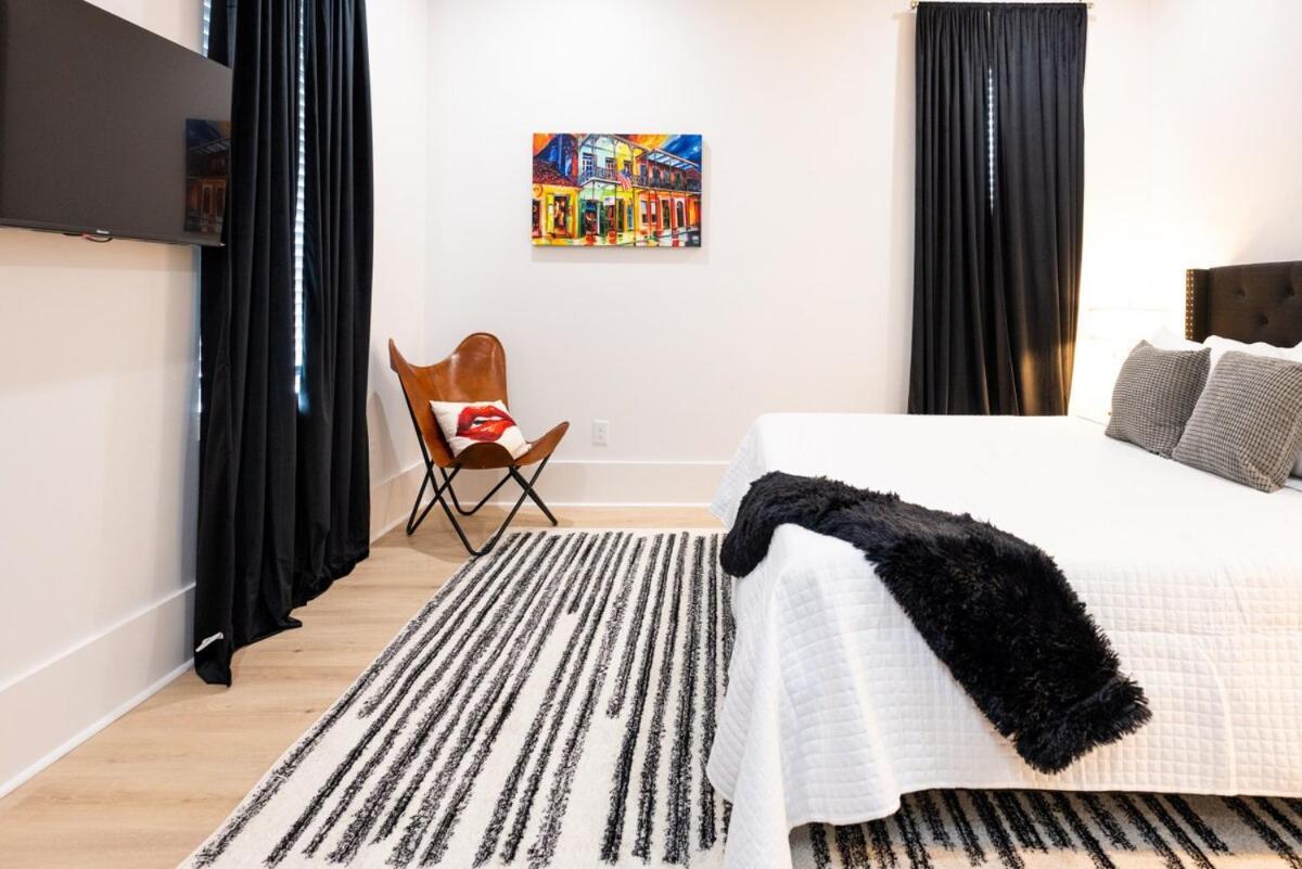 Holiday home Luxe New Construction In Quiet Neighborhood