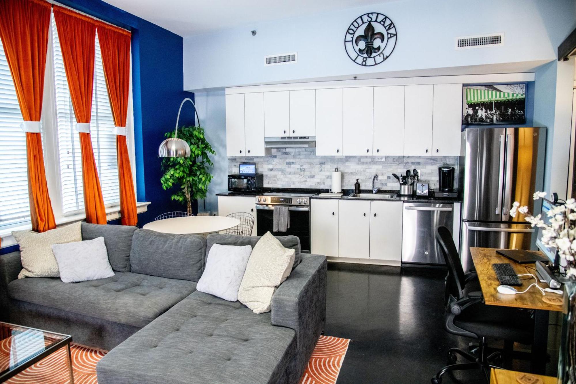 Downtown 1br W Rooftop Gym Near Canal St New Orleans