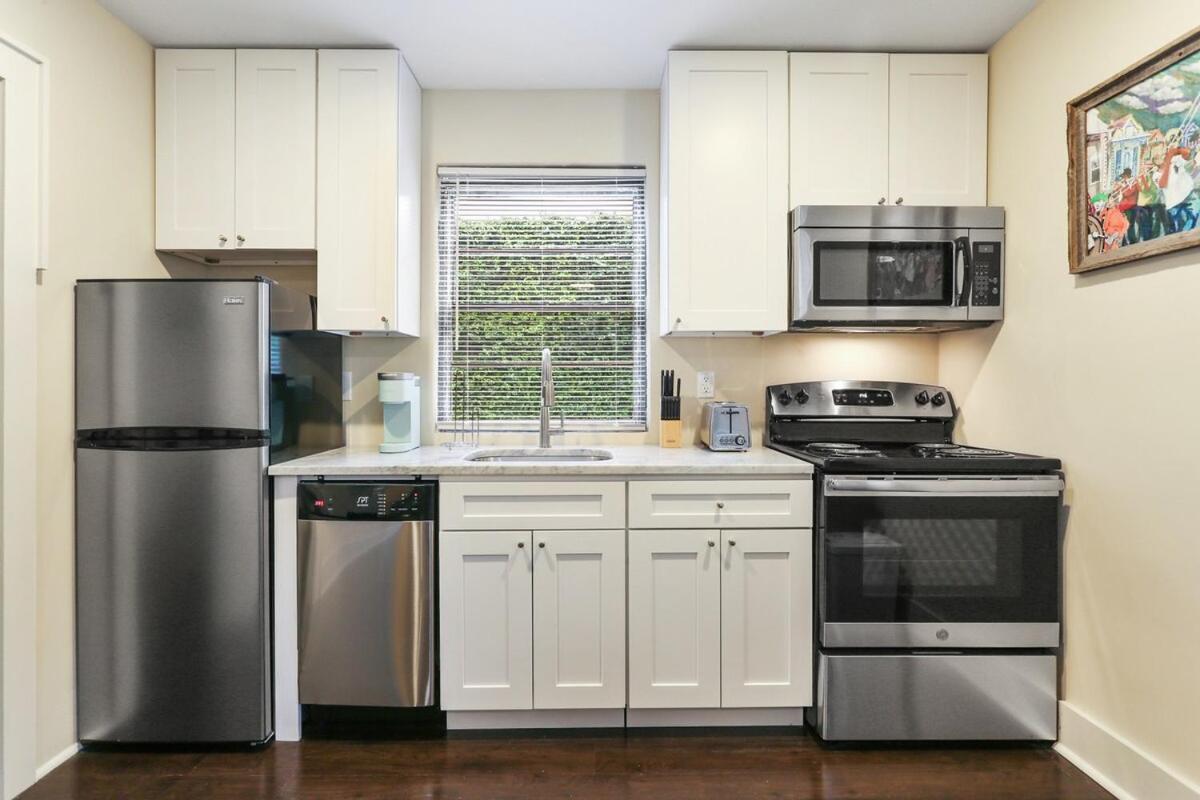 Cute 1bed 1bath 4 Blocks From French Q And Steps To Jazz & Music Venues Apartment New Orleans