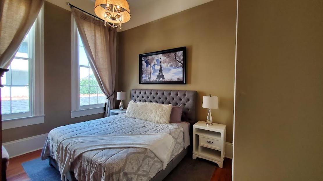 Apartment Walker Mansion On St Charles Ave - Unit 5 New Orleans