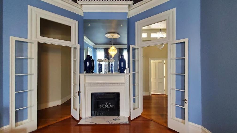 Walker Mansion On St Charles Ave - Unit 5 Apartment