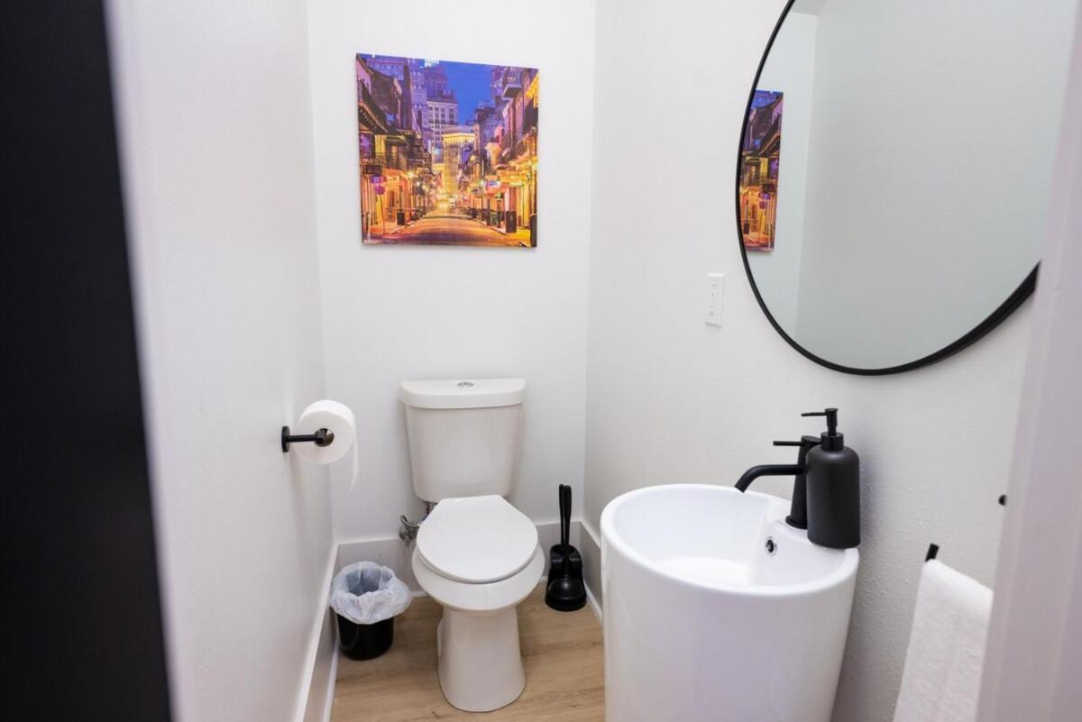 Luxe New Construction In Quiet Neighborhood New Orleans