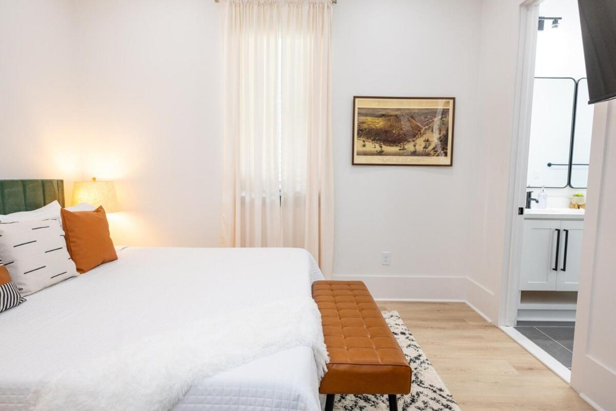 Shimmering New Nola Tvs In Bedrooms & Parking Holiday home *