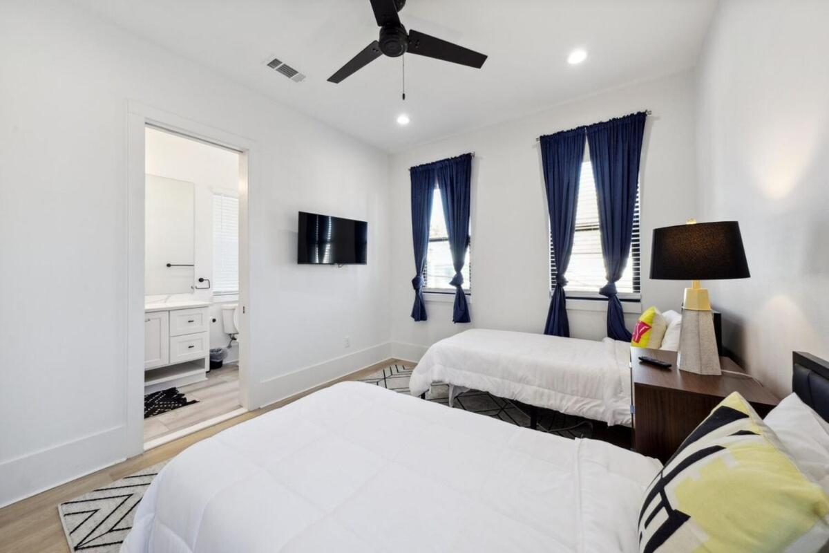 Holiday home Immaculate Superdome Parking Yard Tvs Ensuite New Orleans