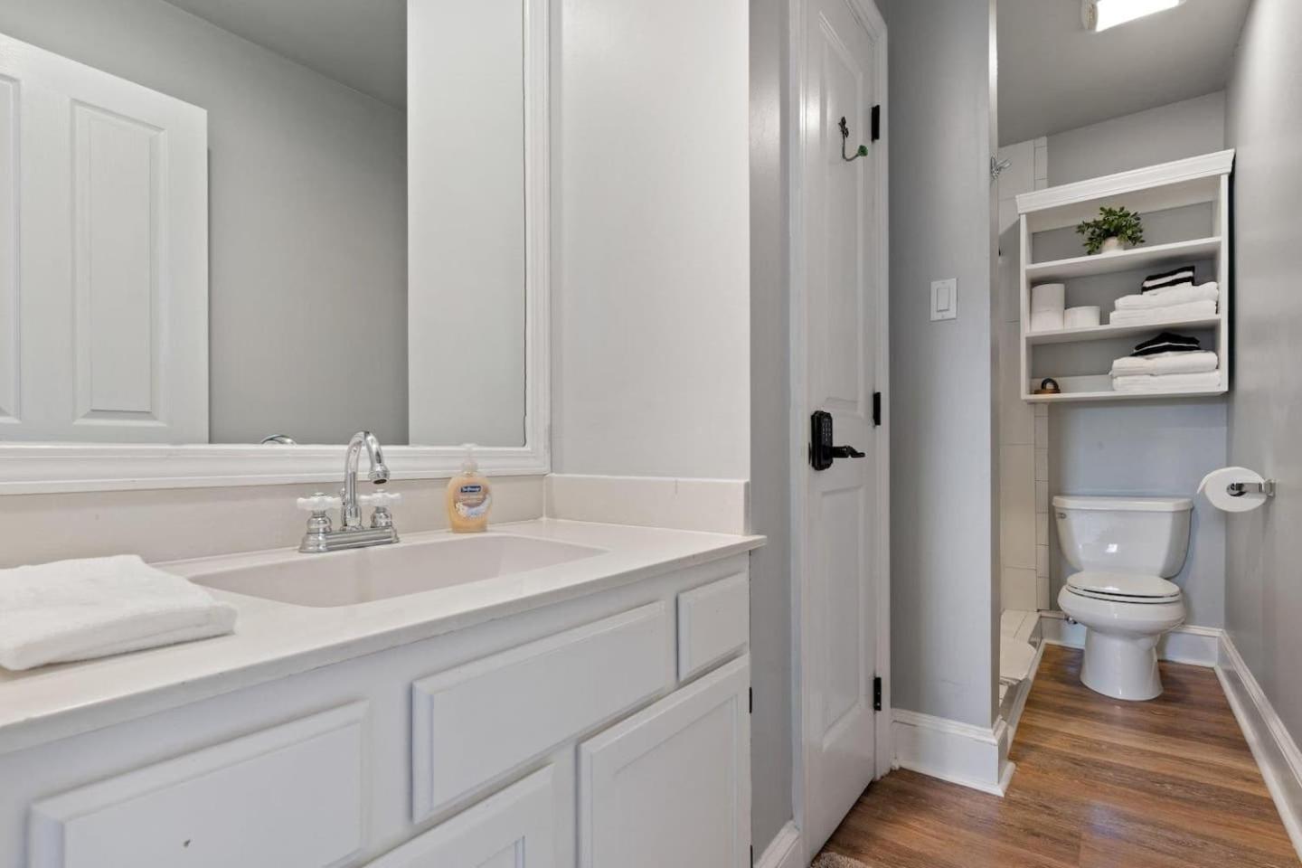 Balcony In Garden District Jazz Fest Ready New Orleans