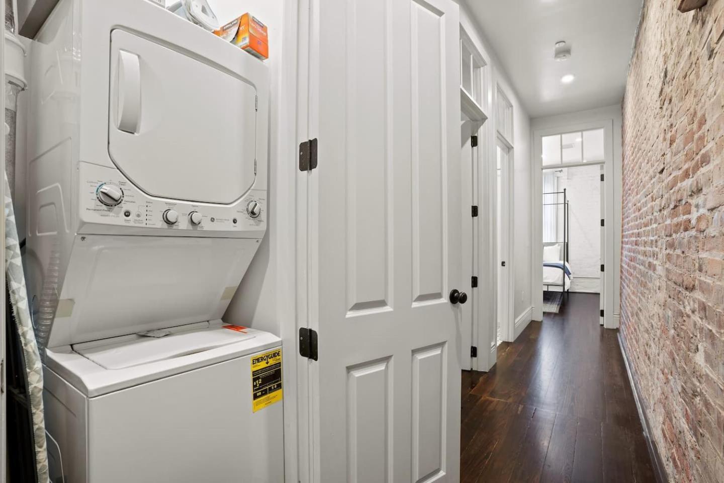 Group-friendly Near Bourbon Street New Orleans