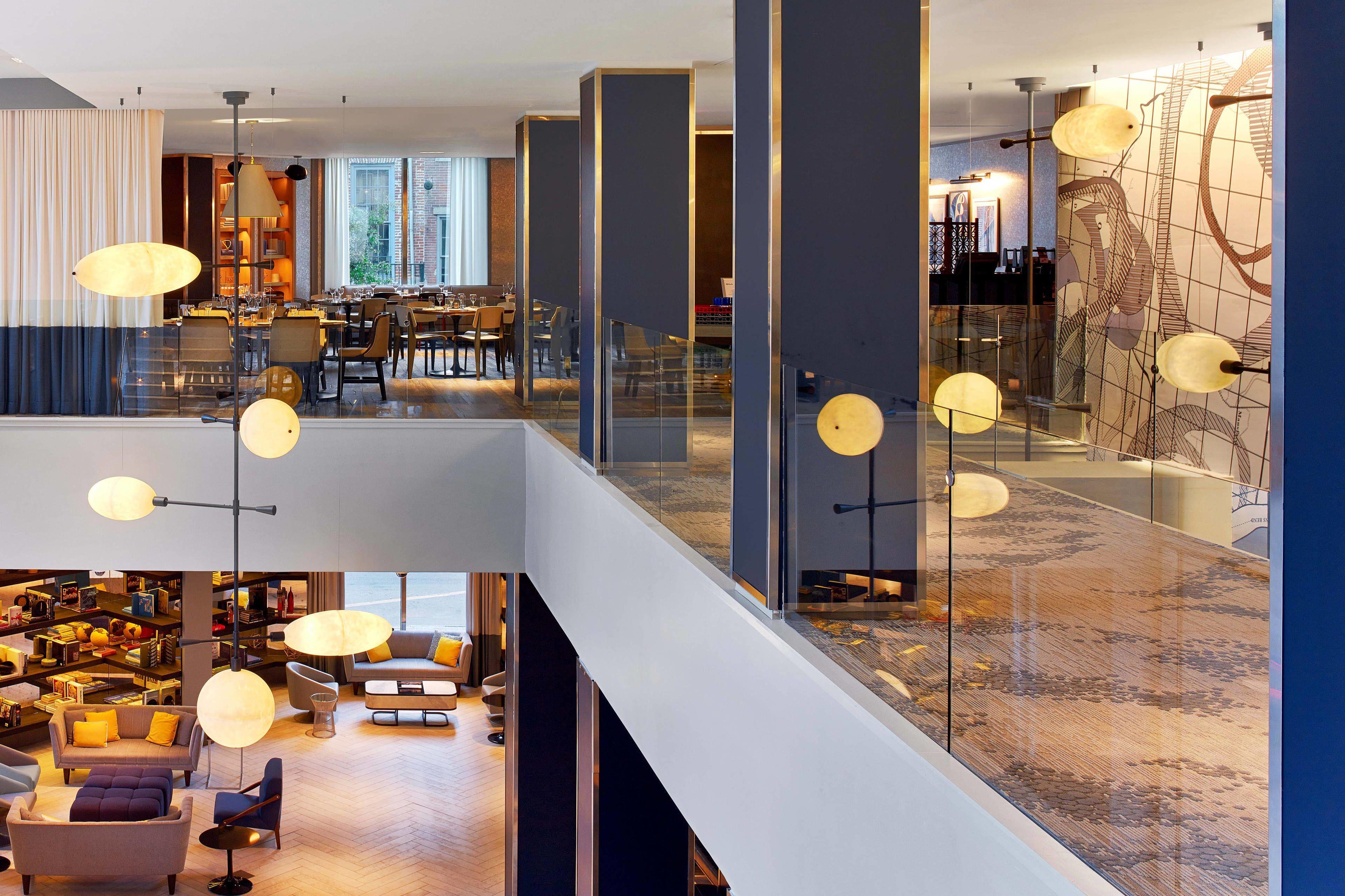 Le Meridien Hotel 4*