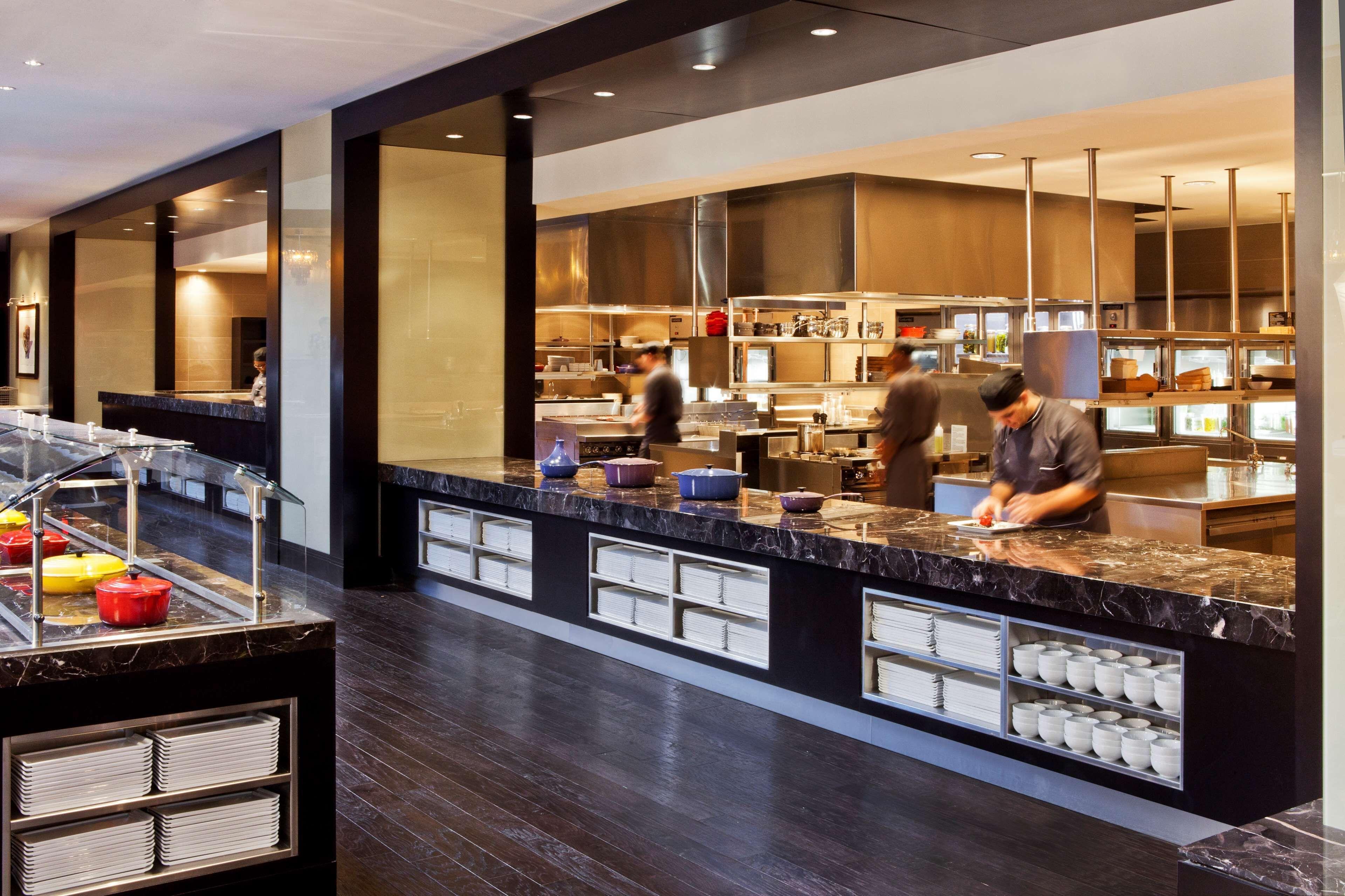 Hyatt Regency Hotel 4*