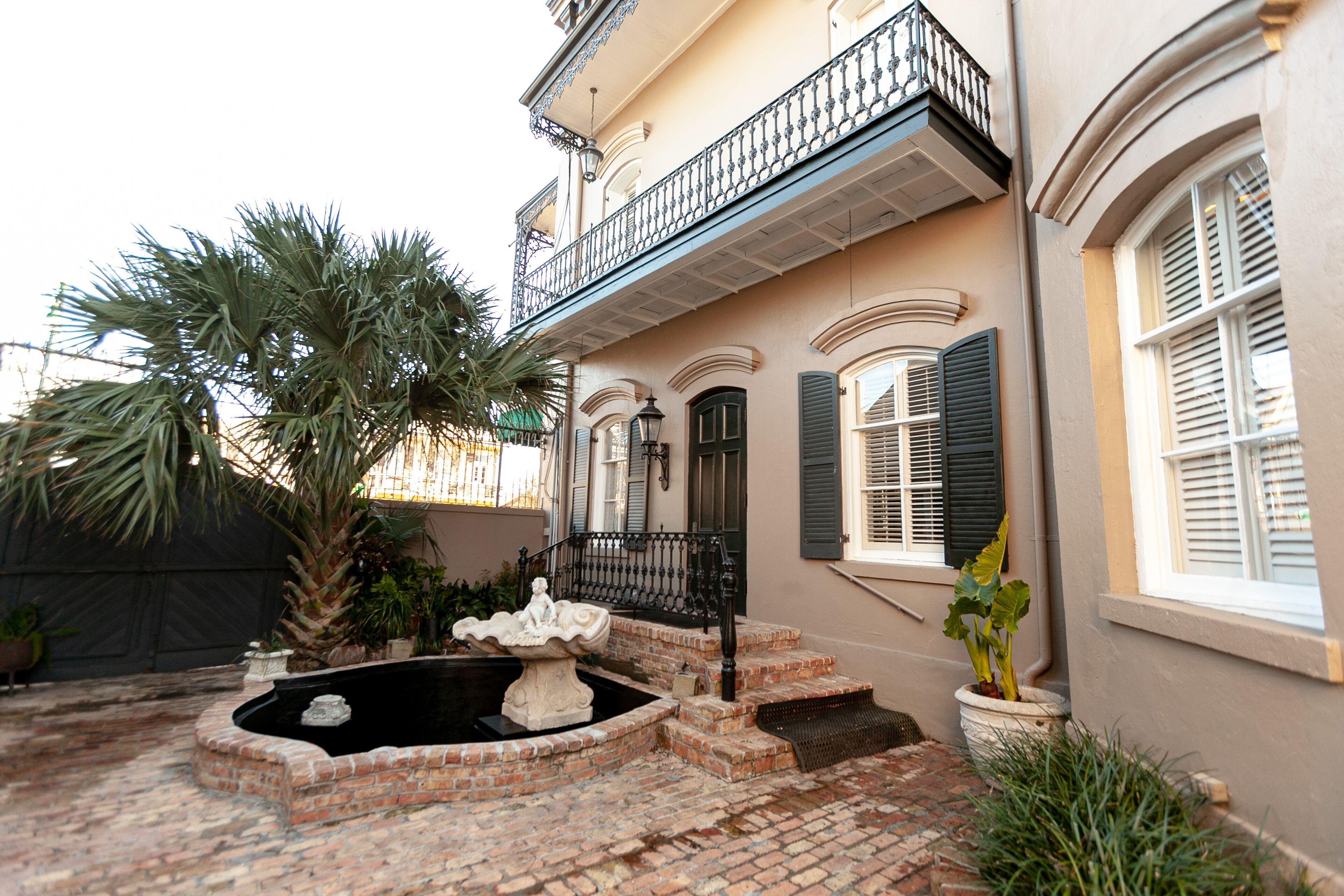 Hotel Courtyard By The French Quarter 3*
