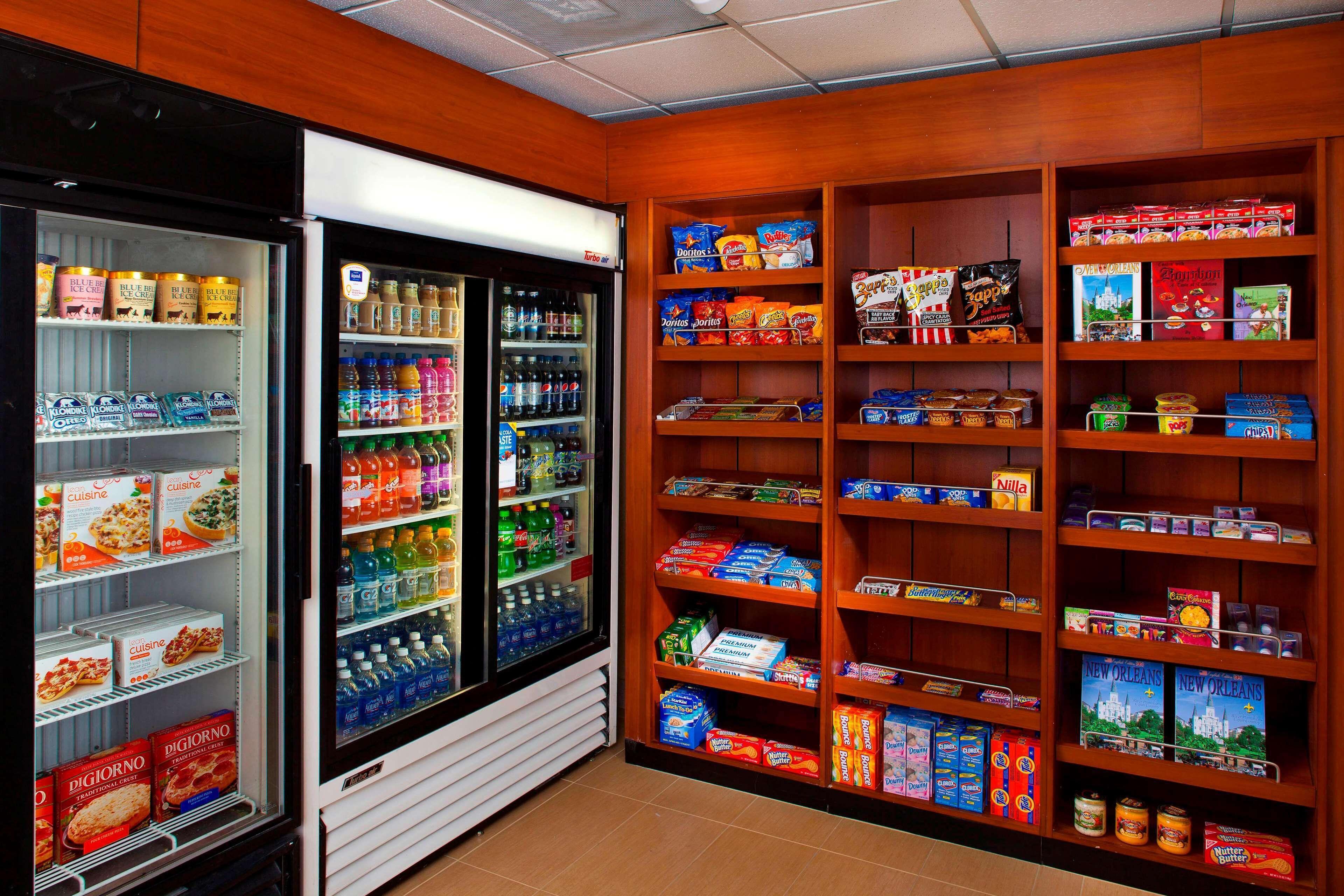 Sonesta Es Convention Center Hotel 3*