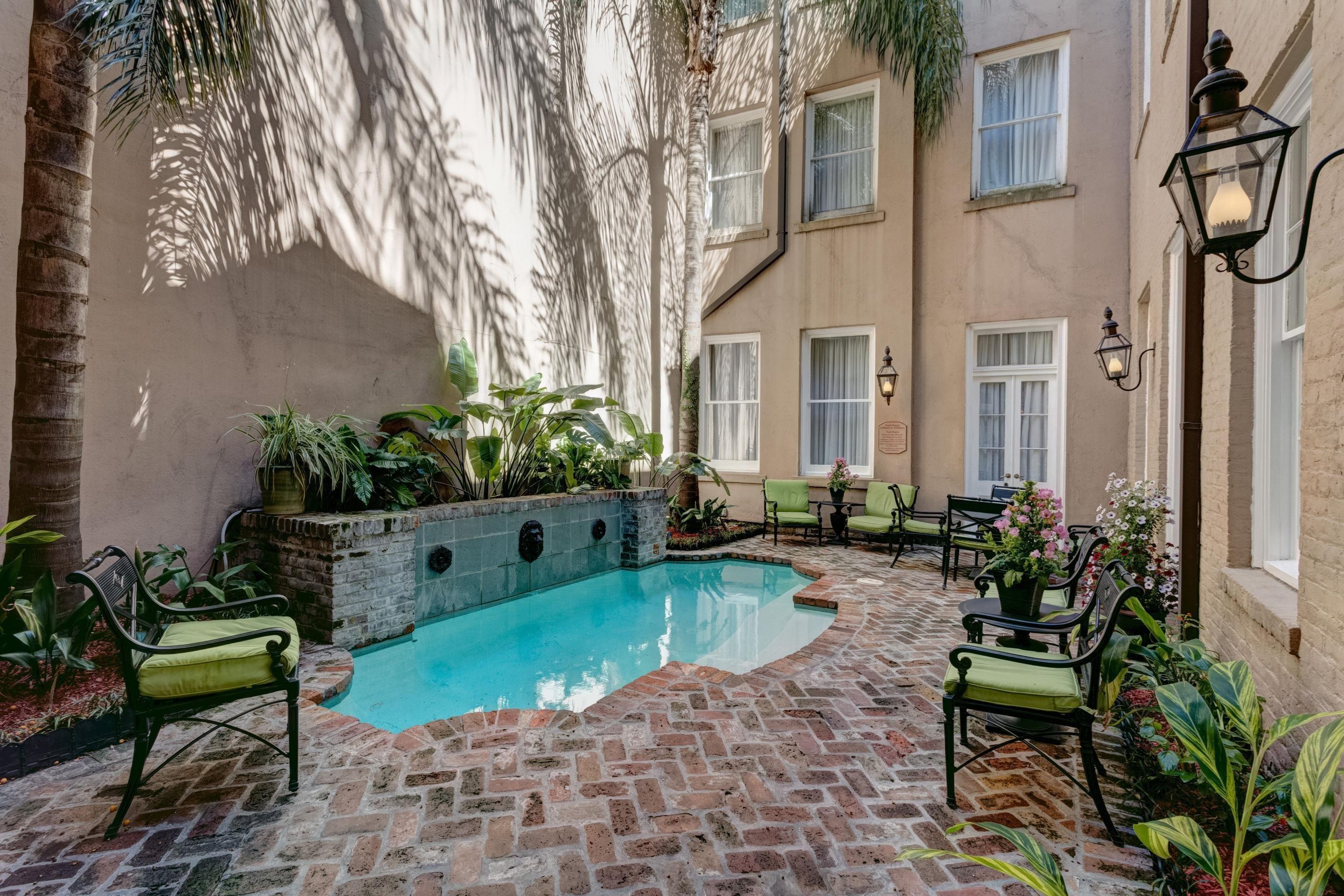 Voco St By Ihg Hotel