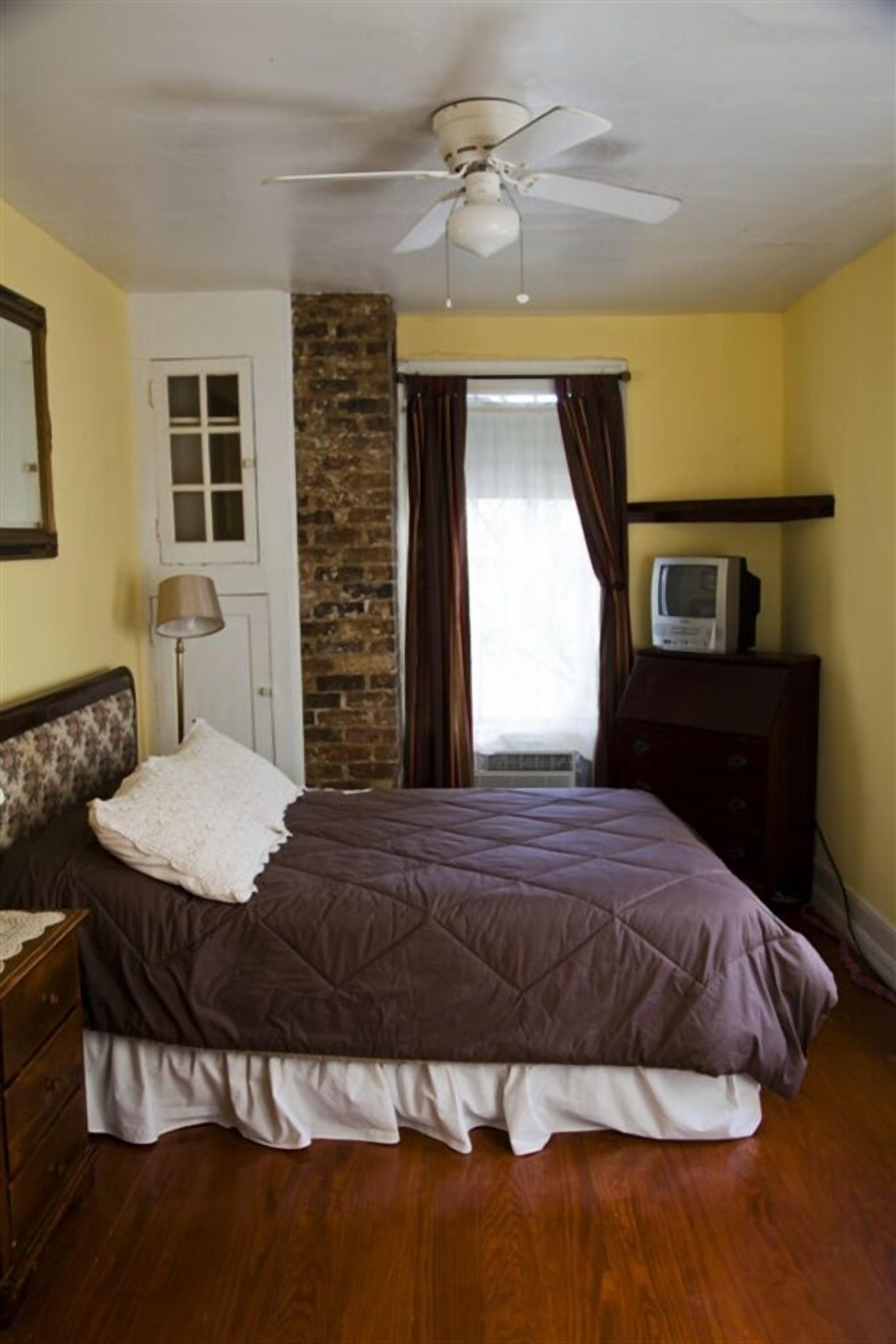 Fairchild House Bed & Breakfast