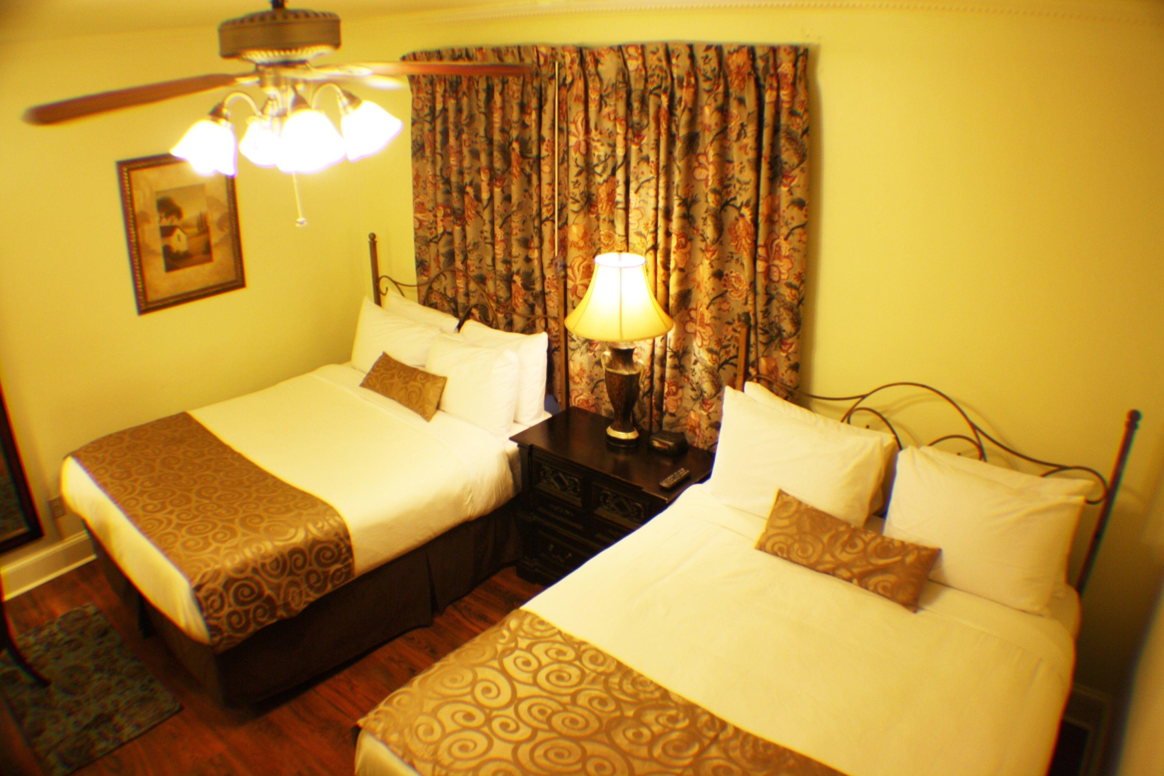 Hotel Historic Streetcar