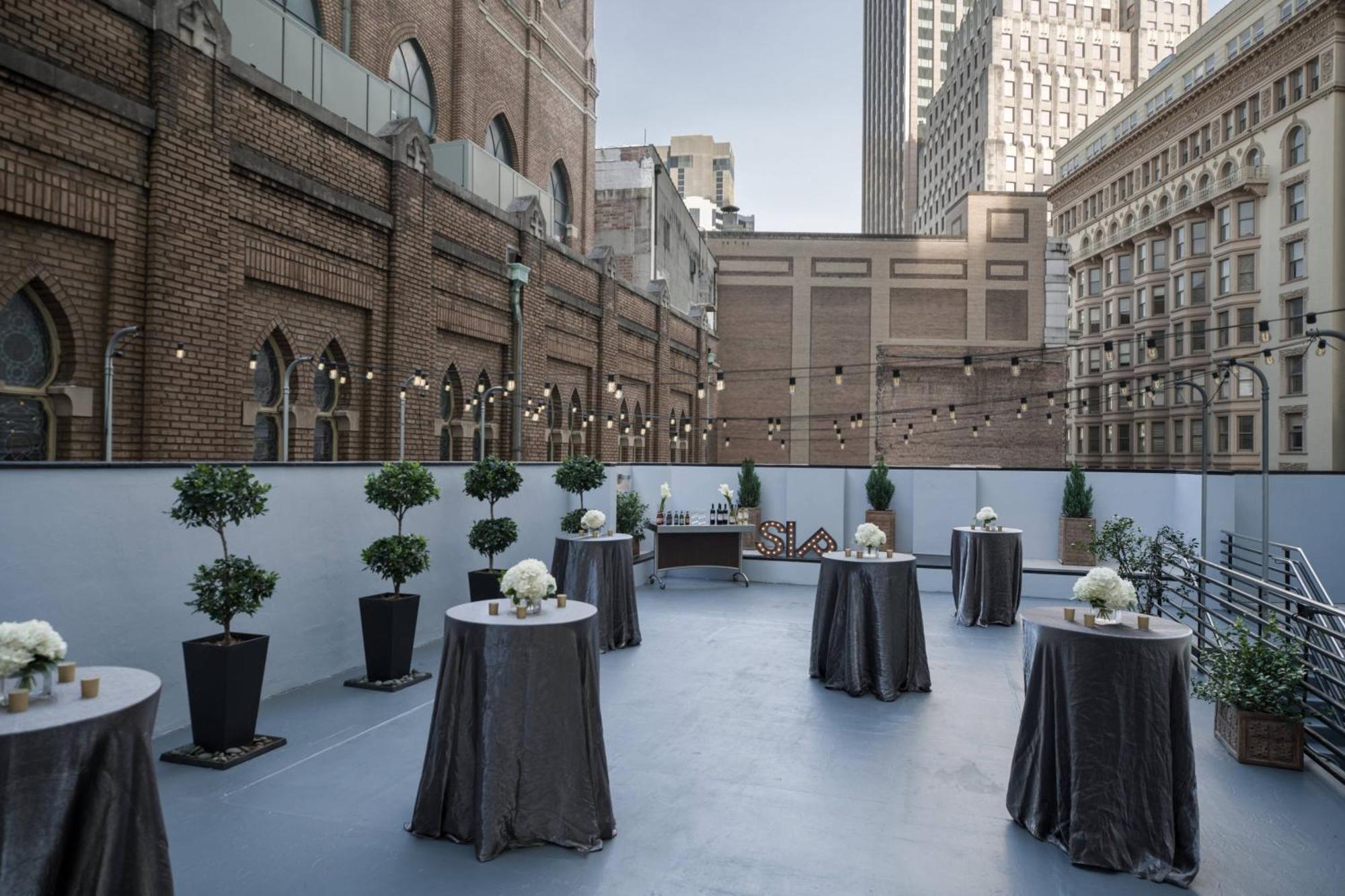 Renaissance Pere Marquette French Quarter Area