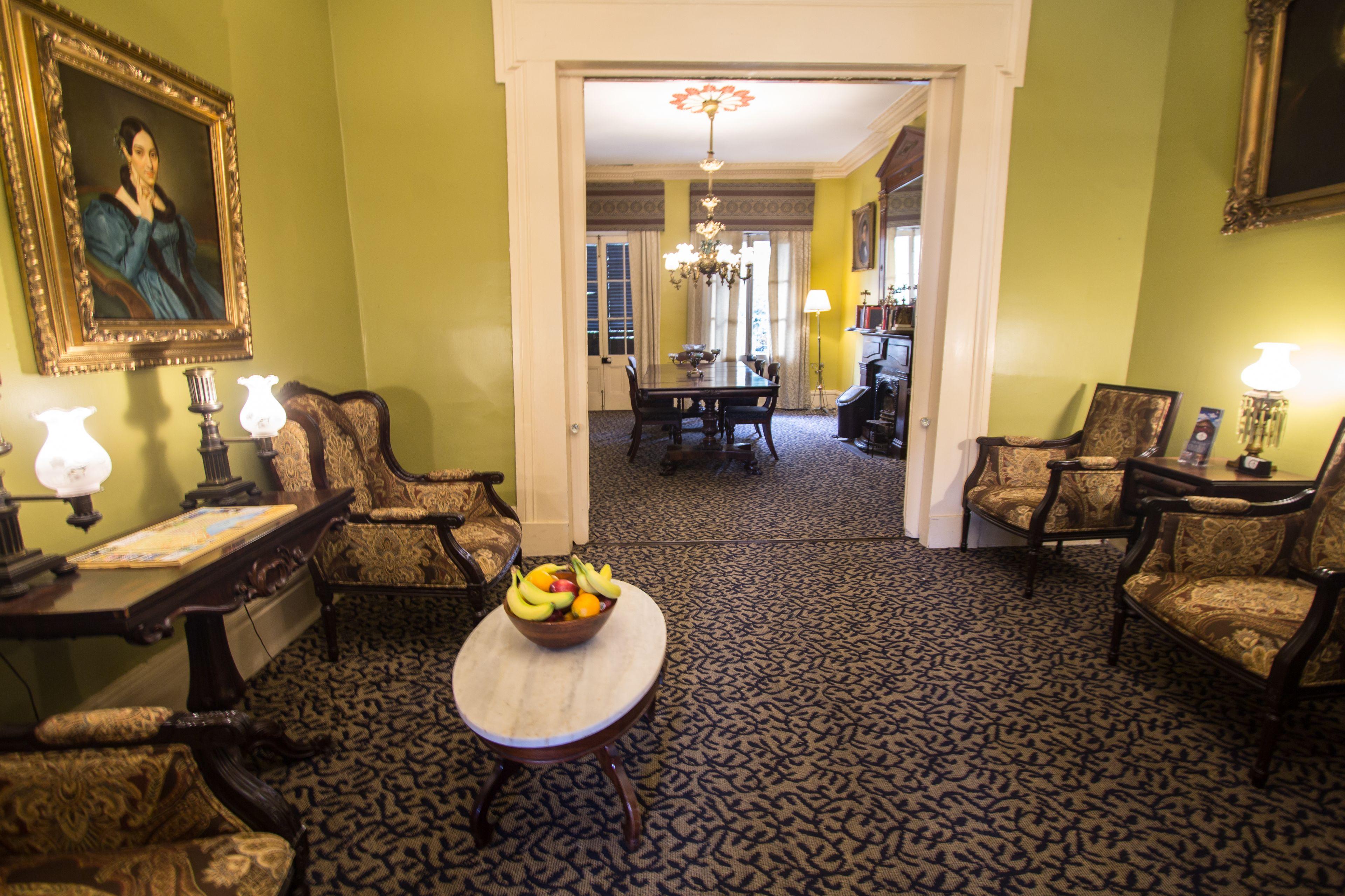 Hotel Lamothe House A French Quarter 4*