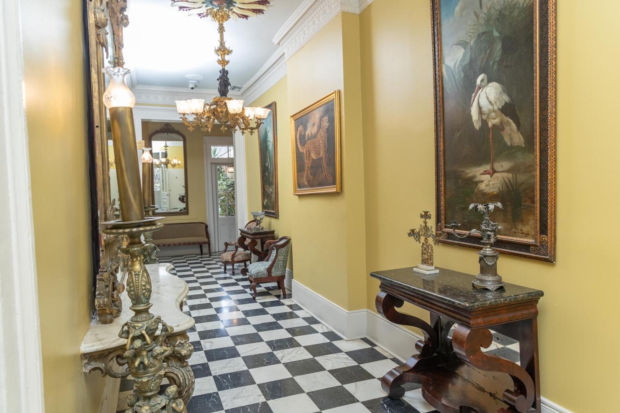 Hotel Lamothe House A French Quarter New Orleans