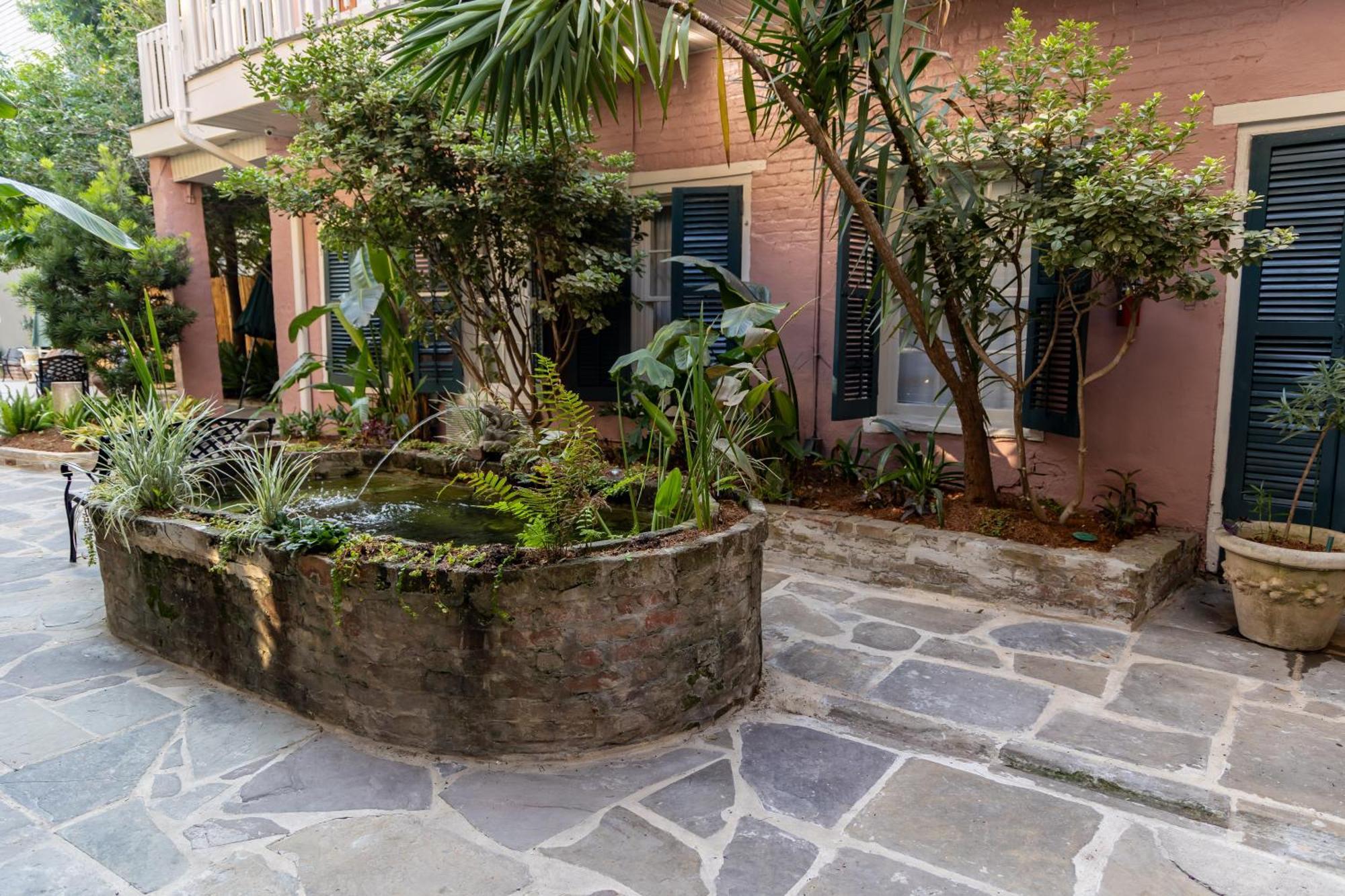 Hotel Lamothe House A French Quarter