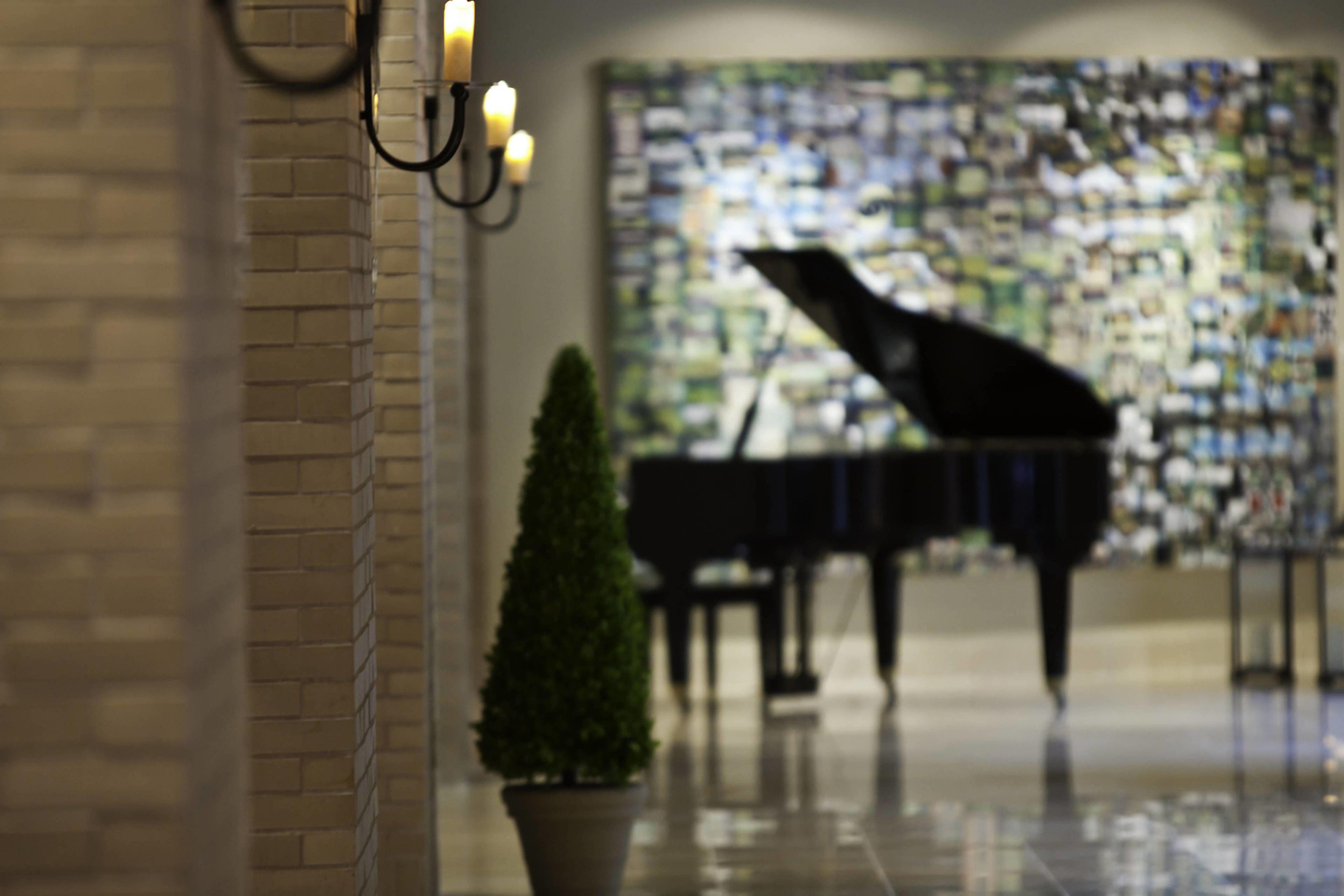 Renaissance Arts Warehouse District Hotel 4*