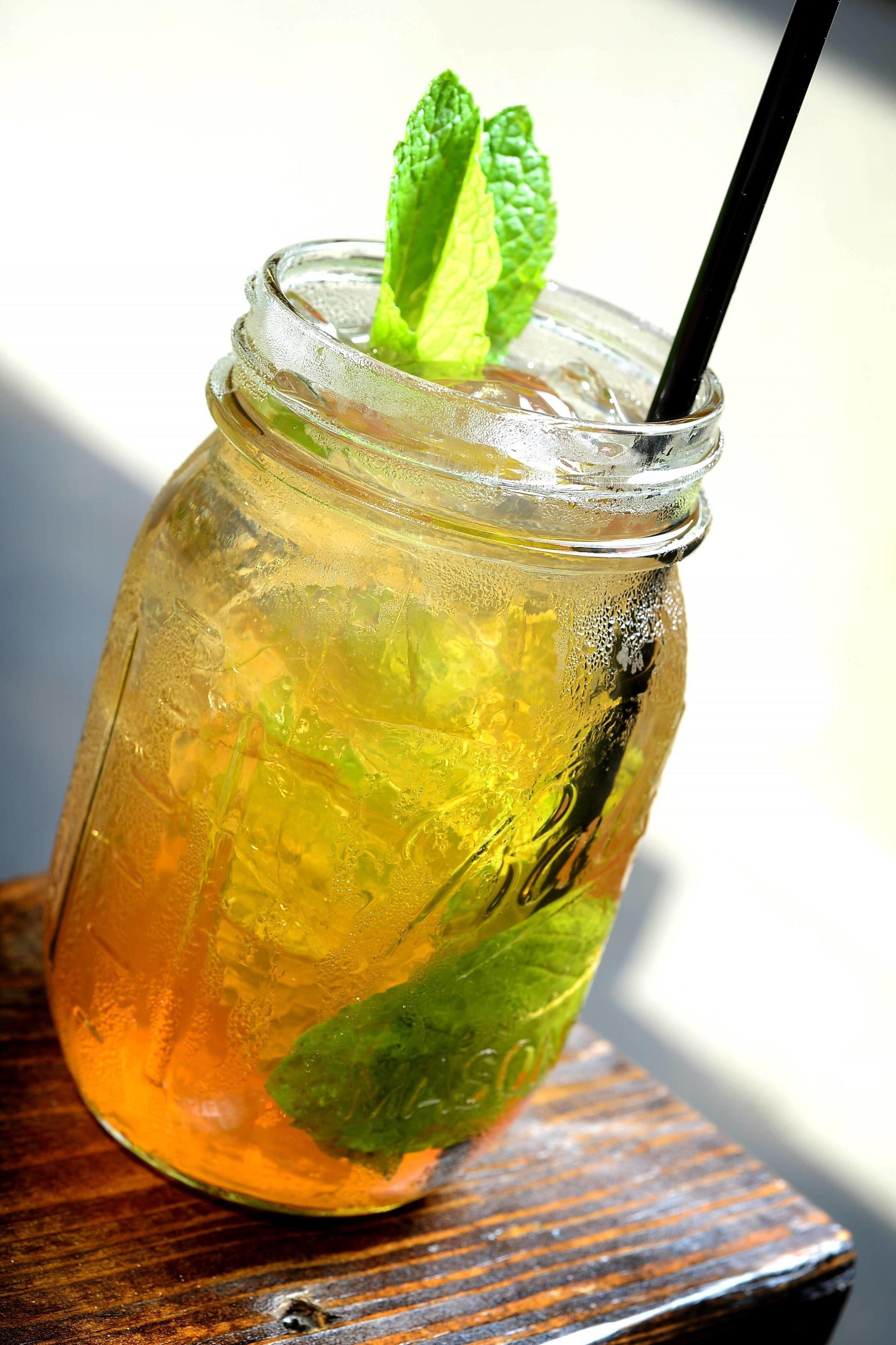 Renaissance Arts Warehouse District Hotel 4*