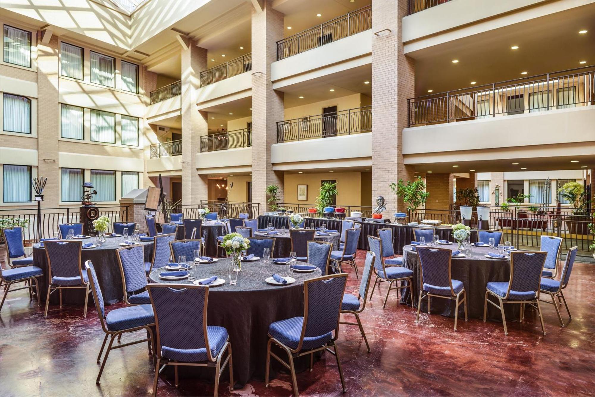 Renaissance Arts Warehouse District New Orleans