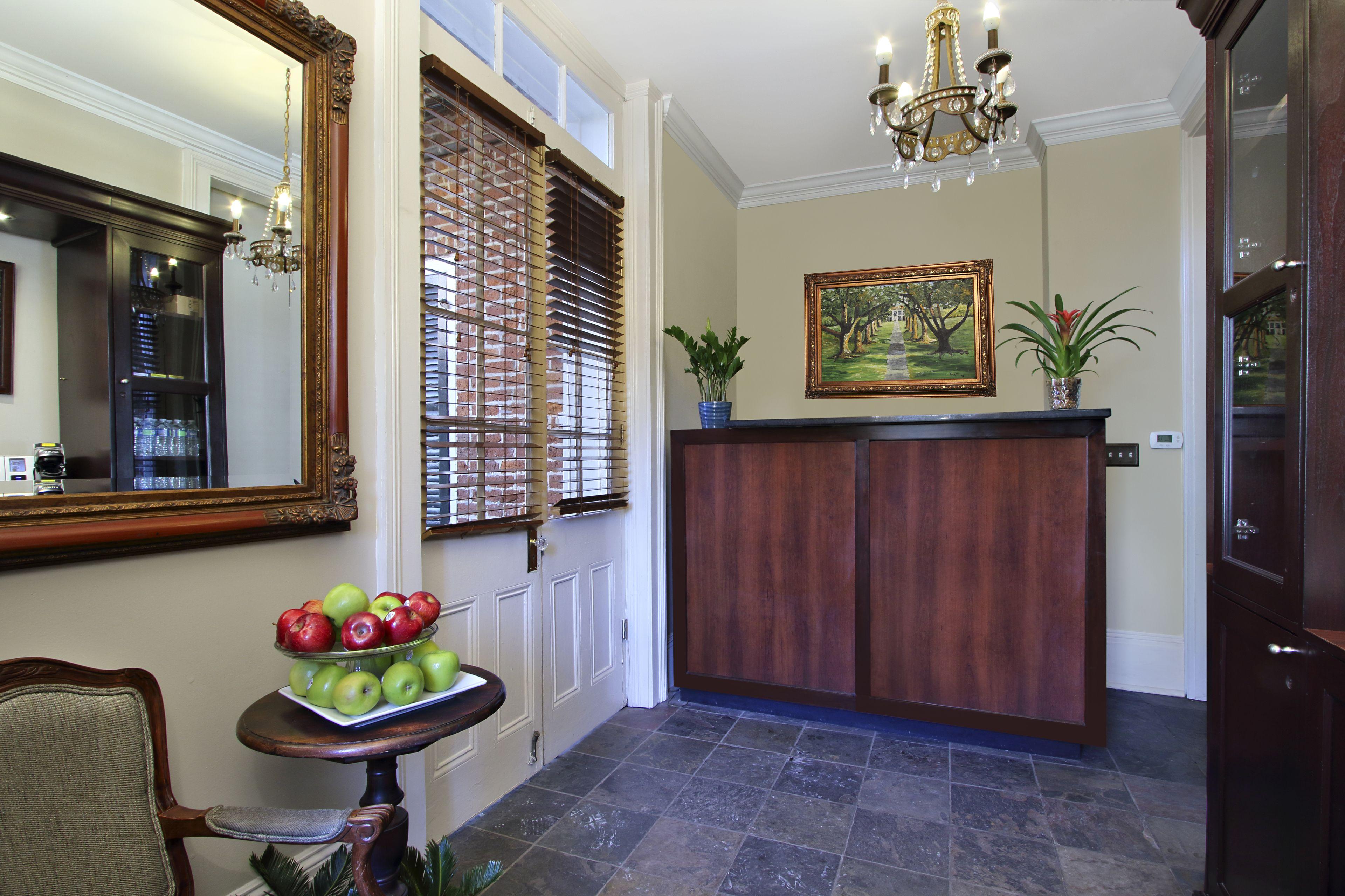 Inn On St. Peter, A French Quarter 3*