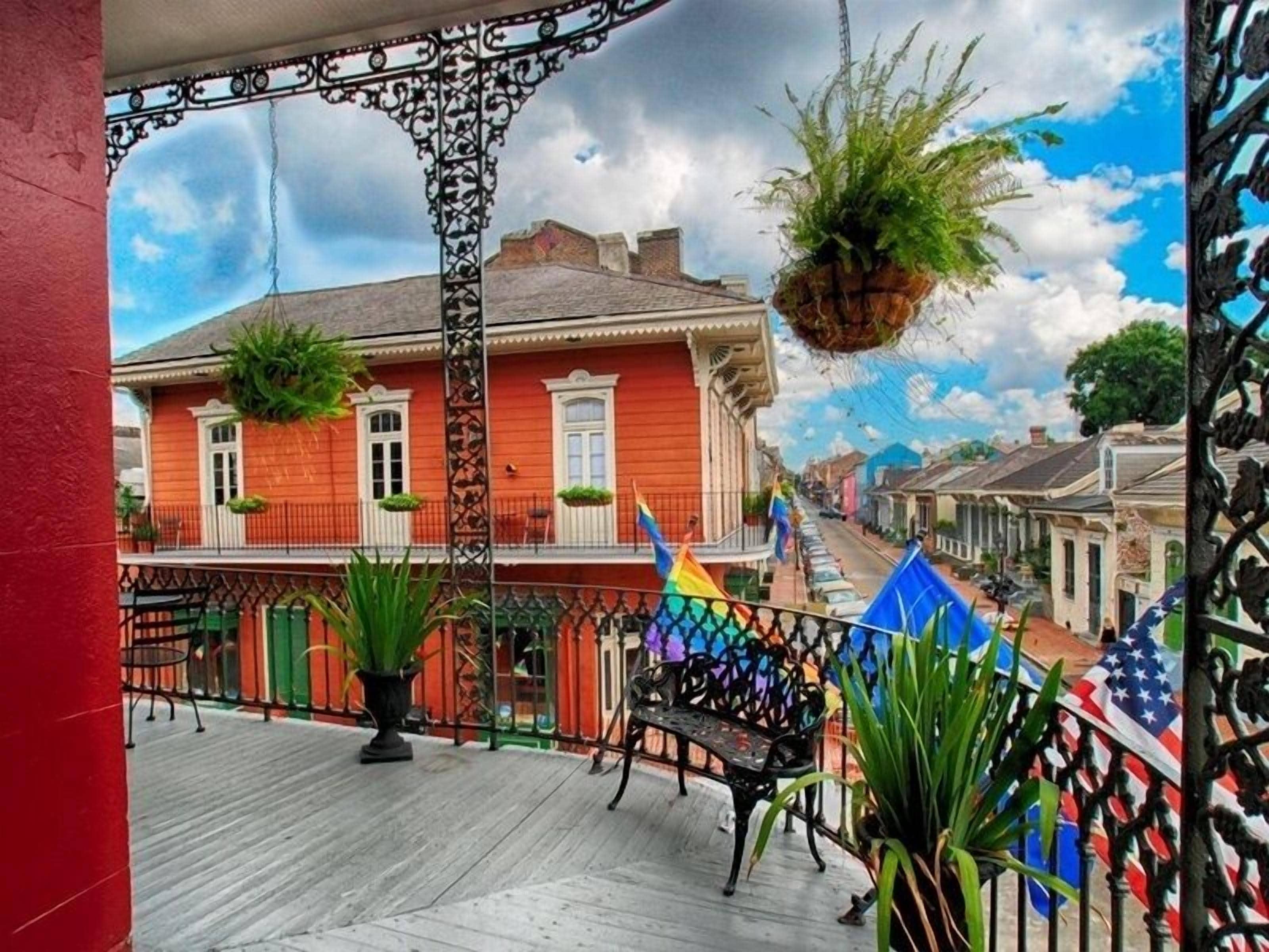 On St. Peter, A French Quarter Inn New Orleans