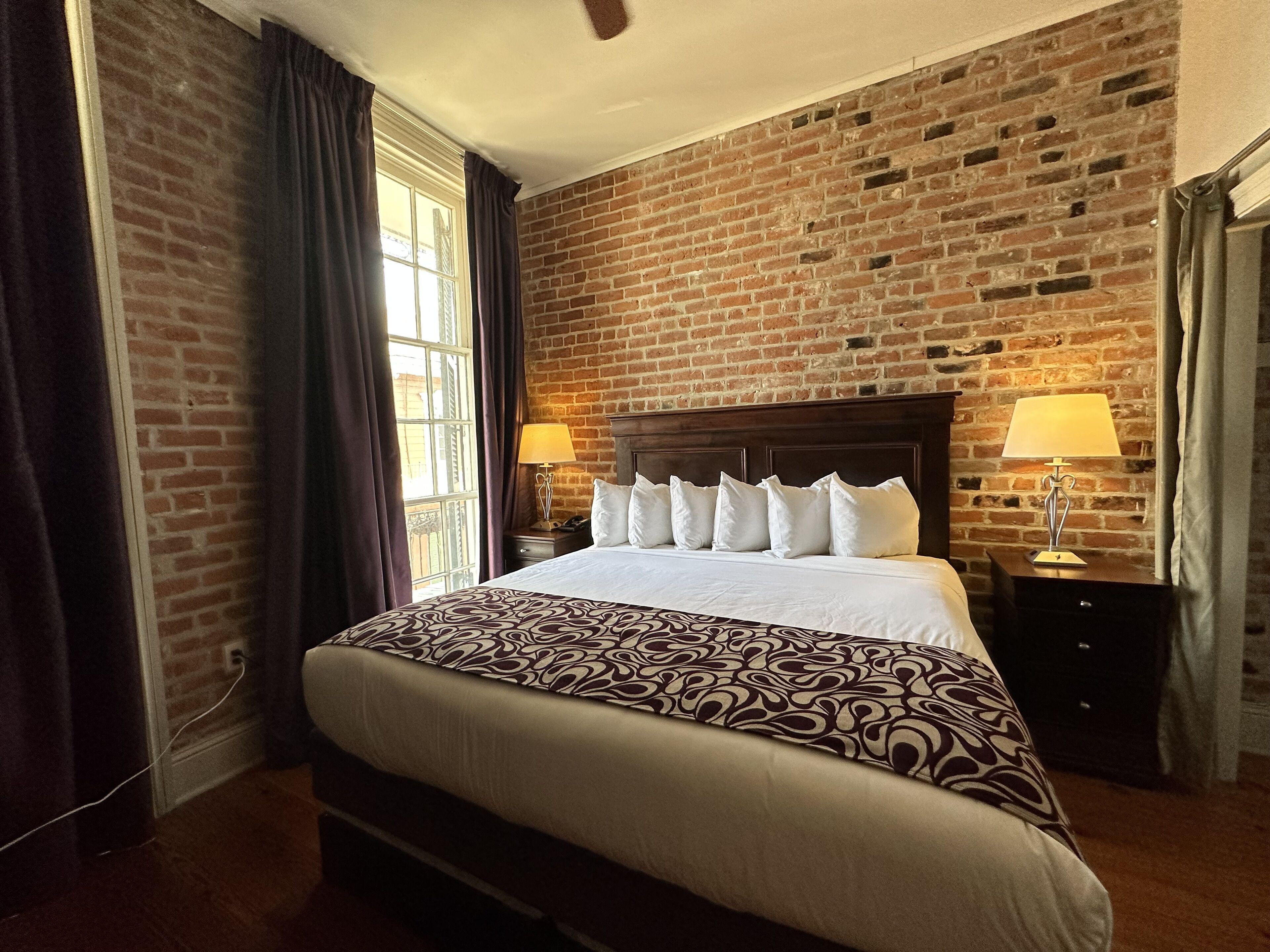 On St. Peter, A French Quarter 3* New Orleans