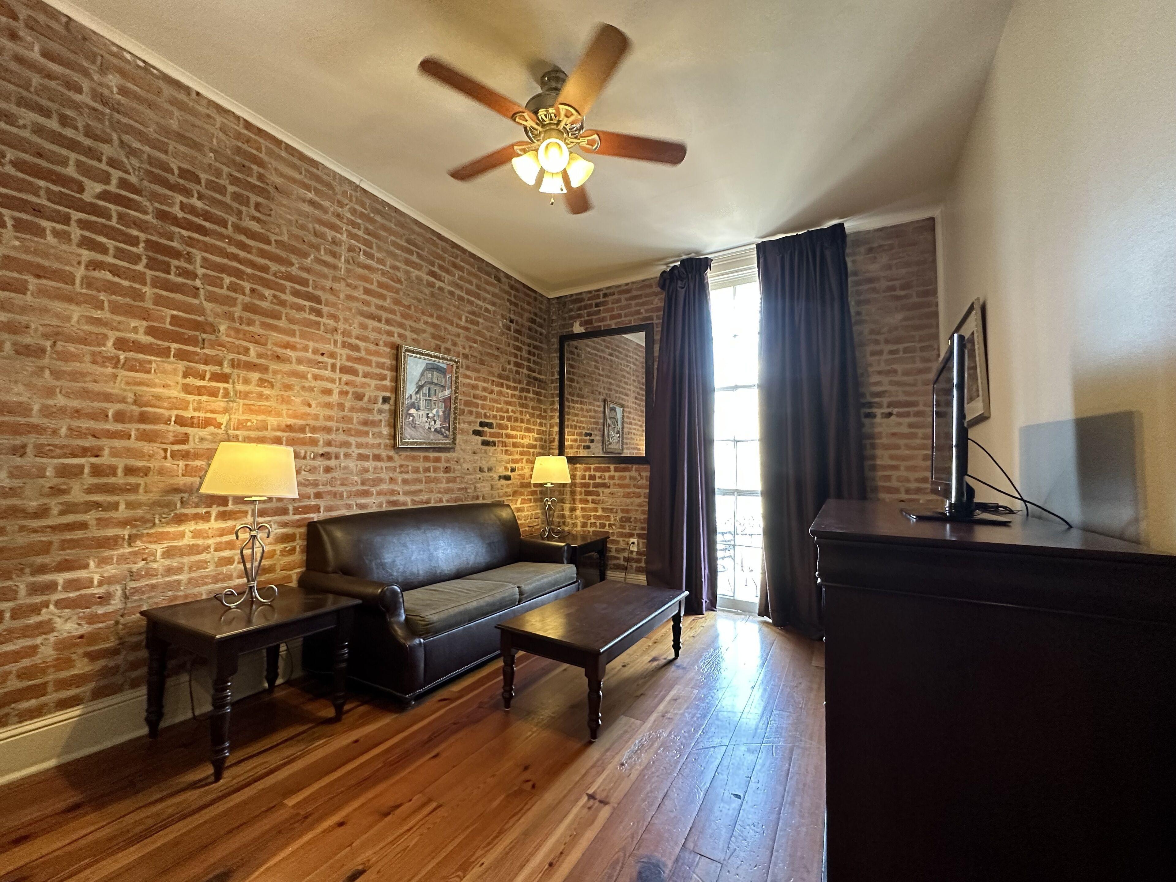 On St. Peter, A French Quarter Inn New Orleans