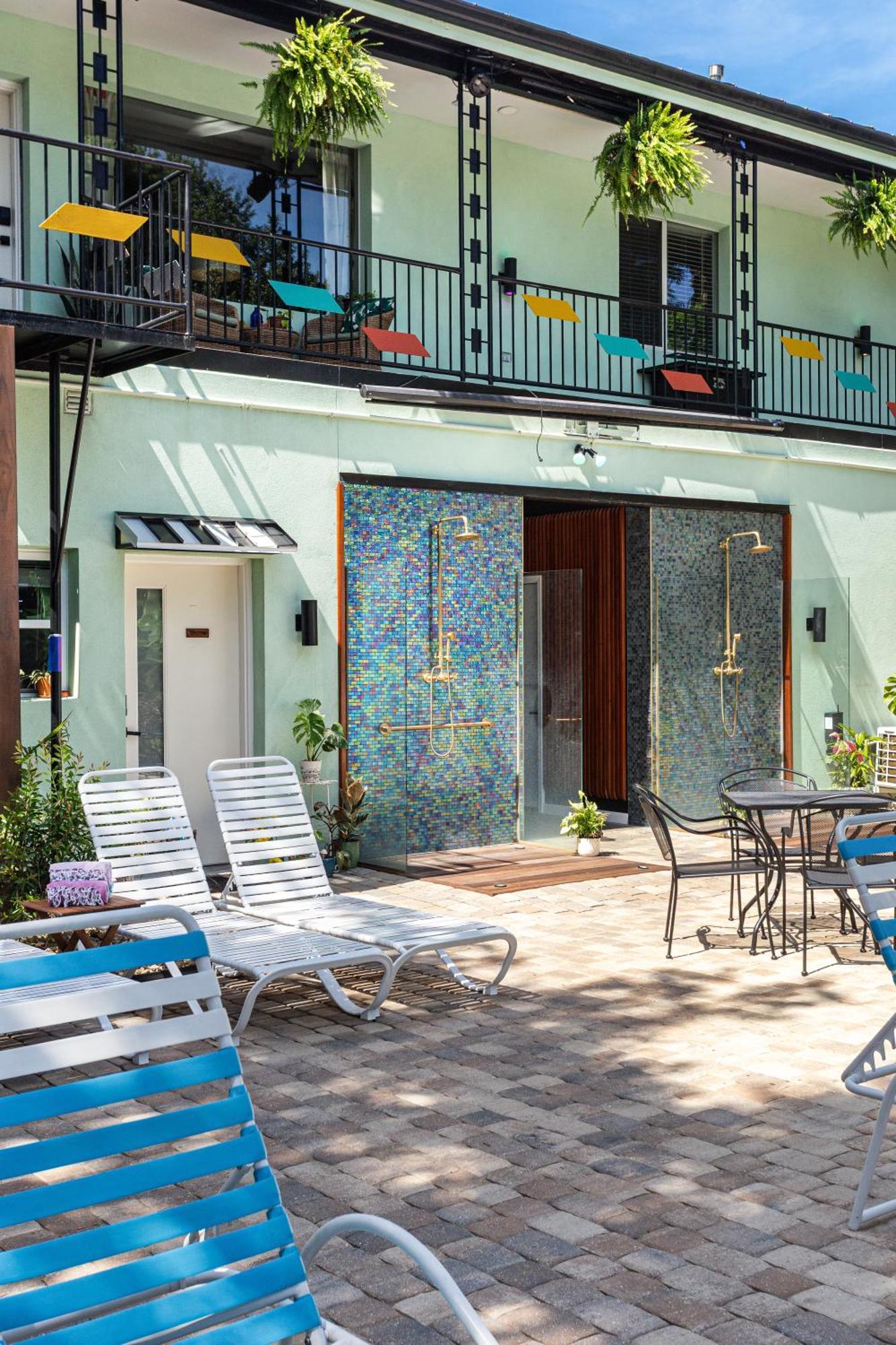 Bed & Breakfast The Railyard Nola - Adult Only, Clothing Optional Pool *