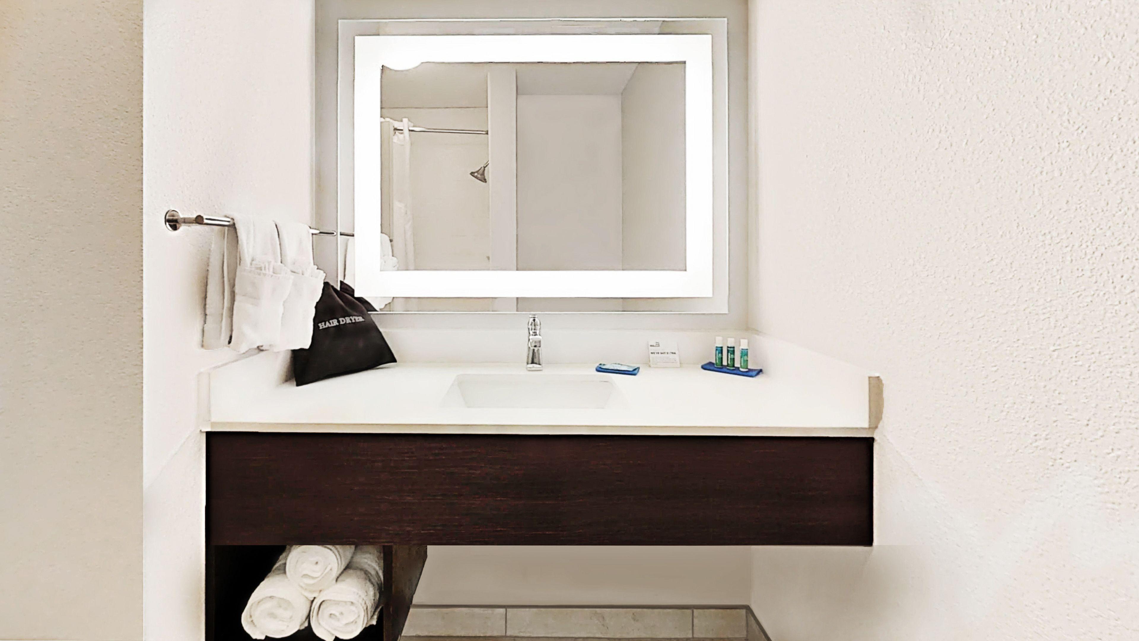 Hotel Express East By Ihg 2*