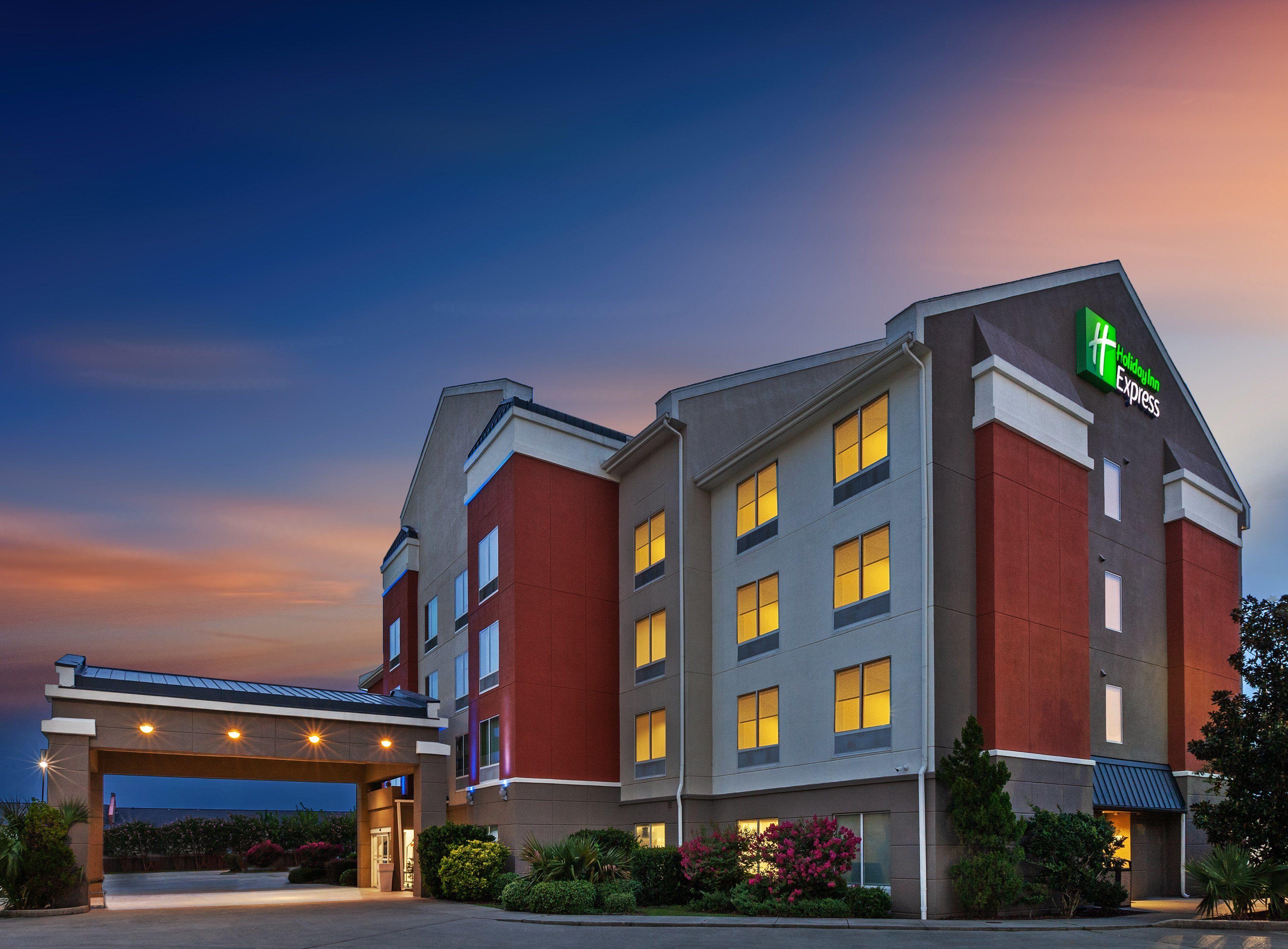 Express East By Ihg Hotel New Orleans