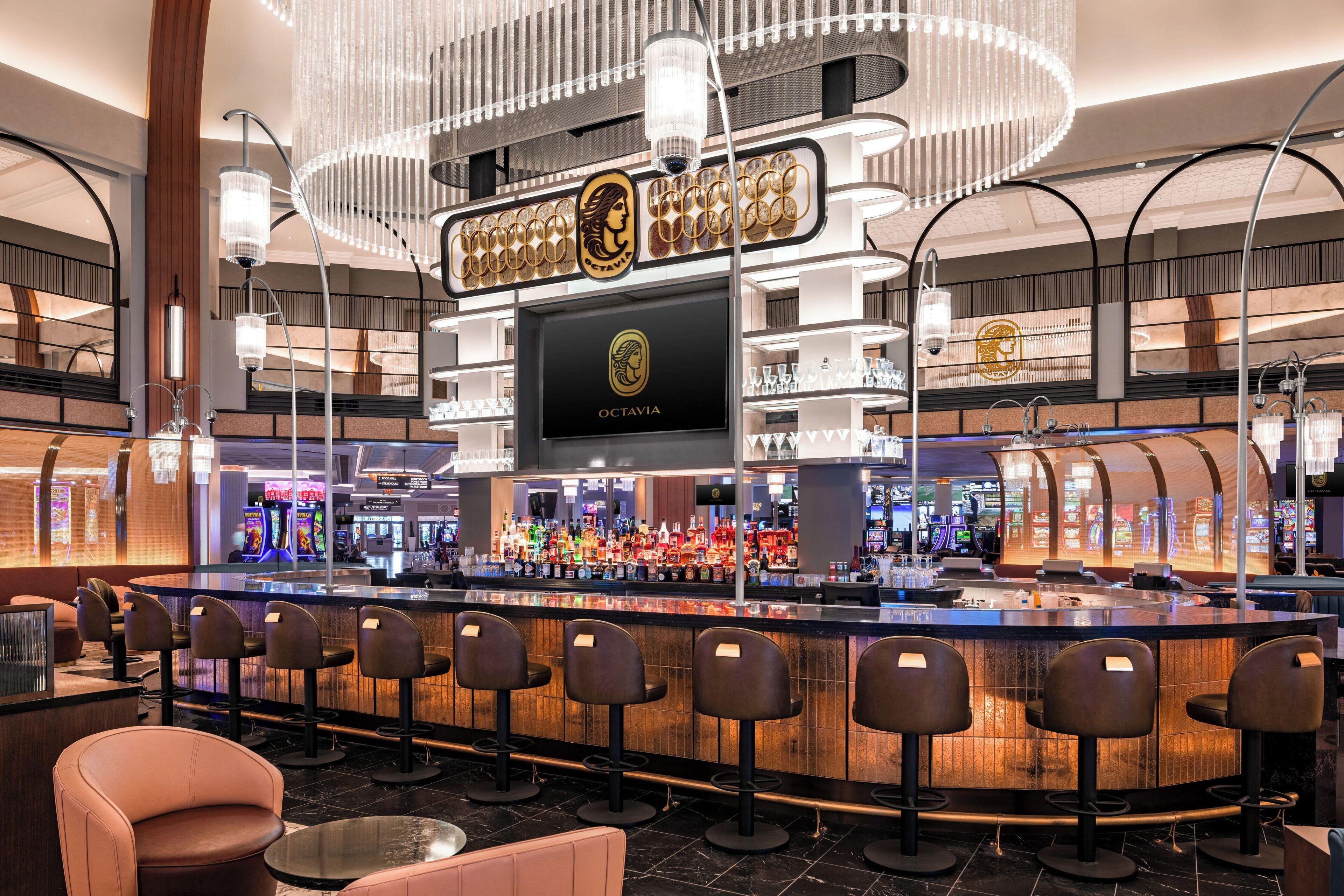 Hotel Caesars New Orleans, A Caesars Destination 4*