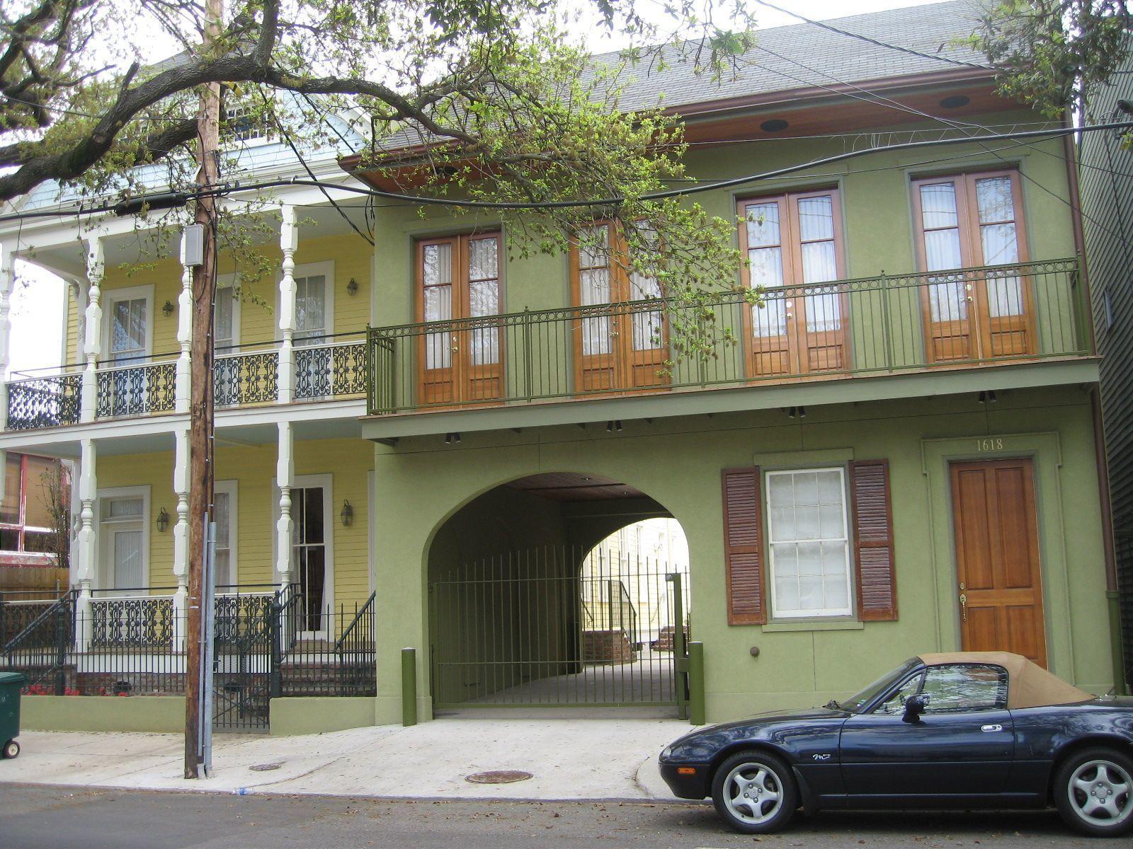 The Prytania Oaks New Orleans