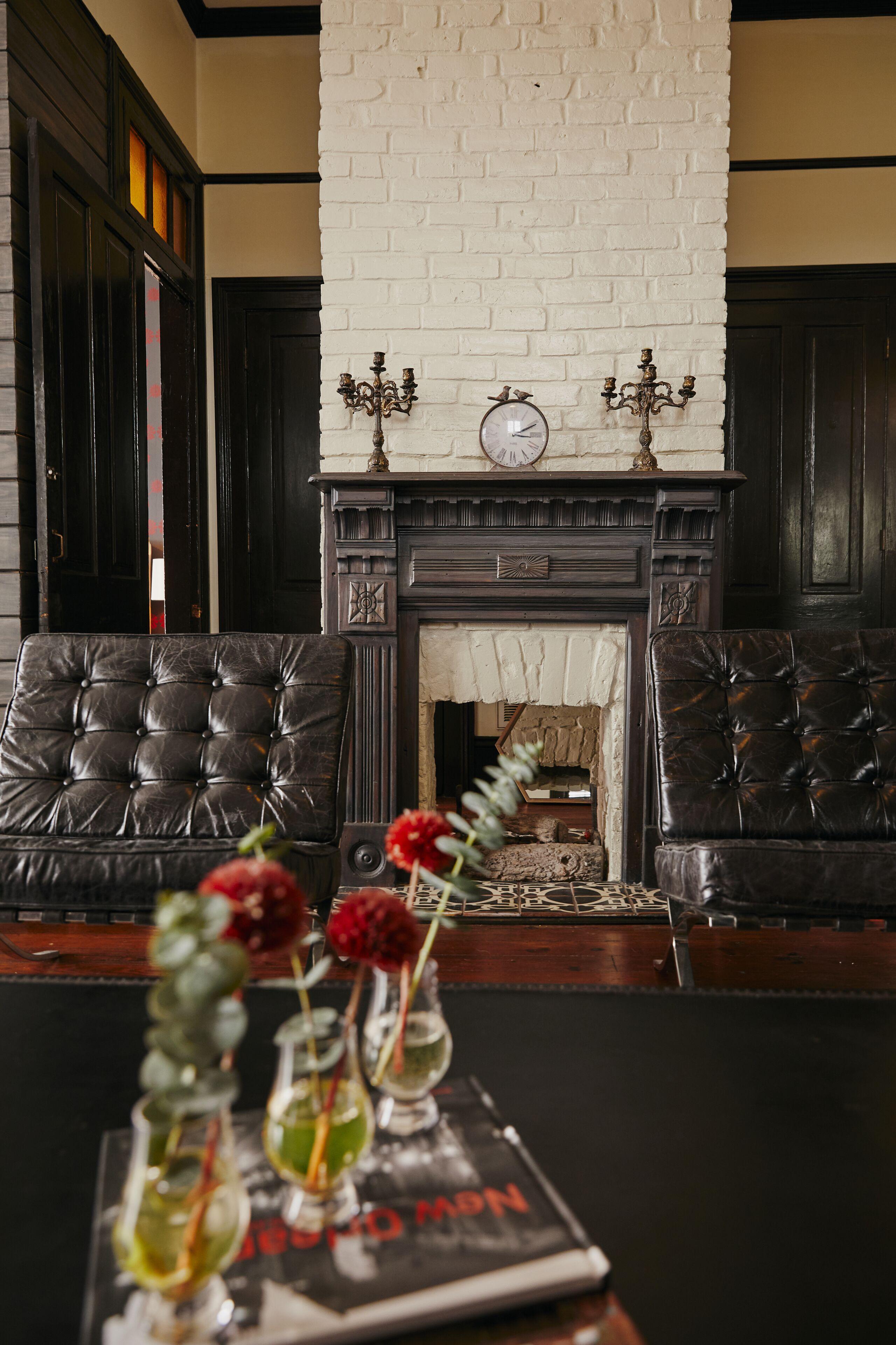 Inn Royal Street Inn & Bar