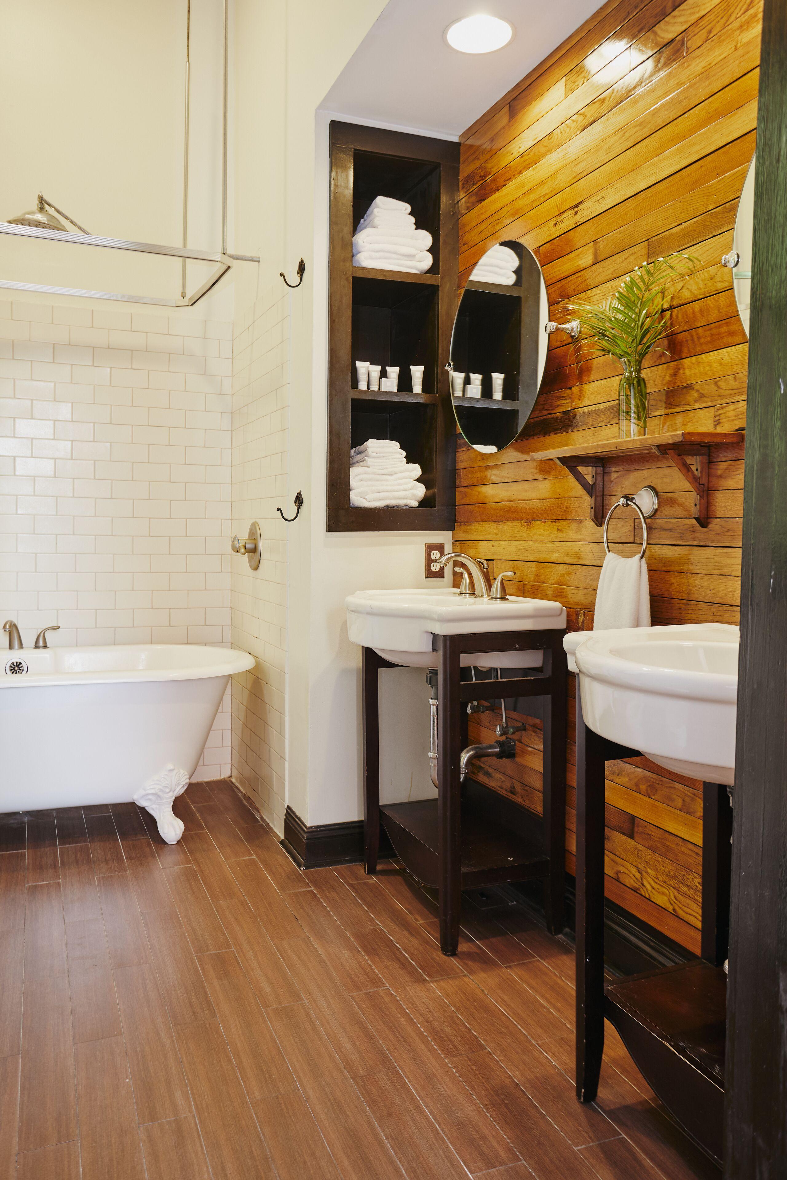 Royal Street Inn & Bar 3*