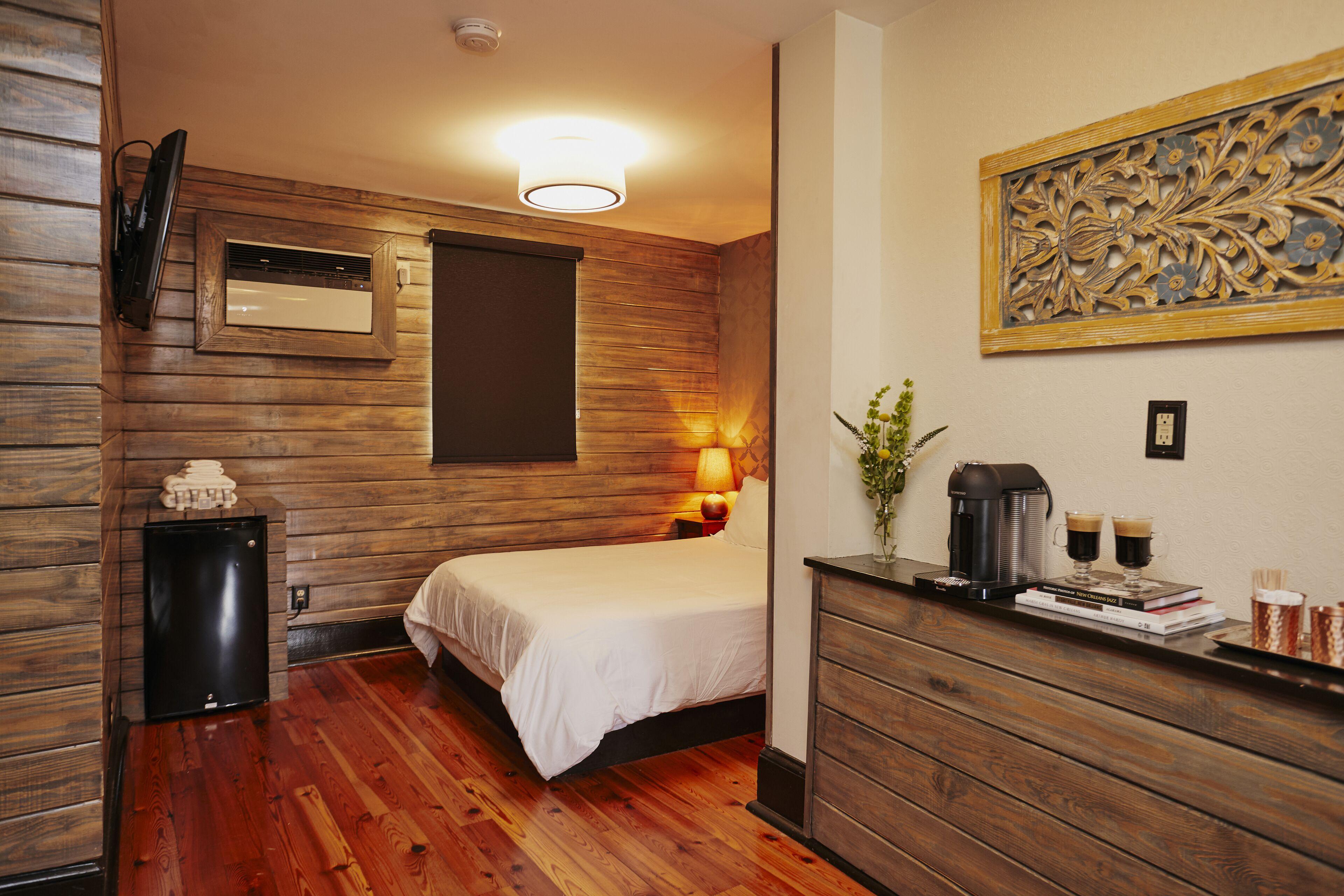 Inn Royal Street Inn & Bar