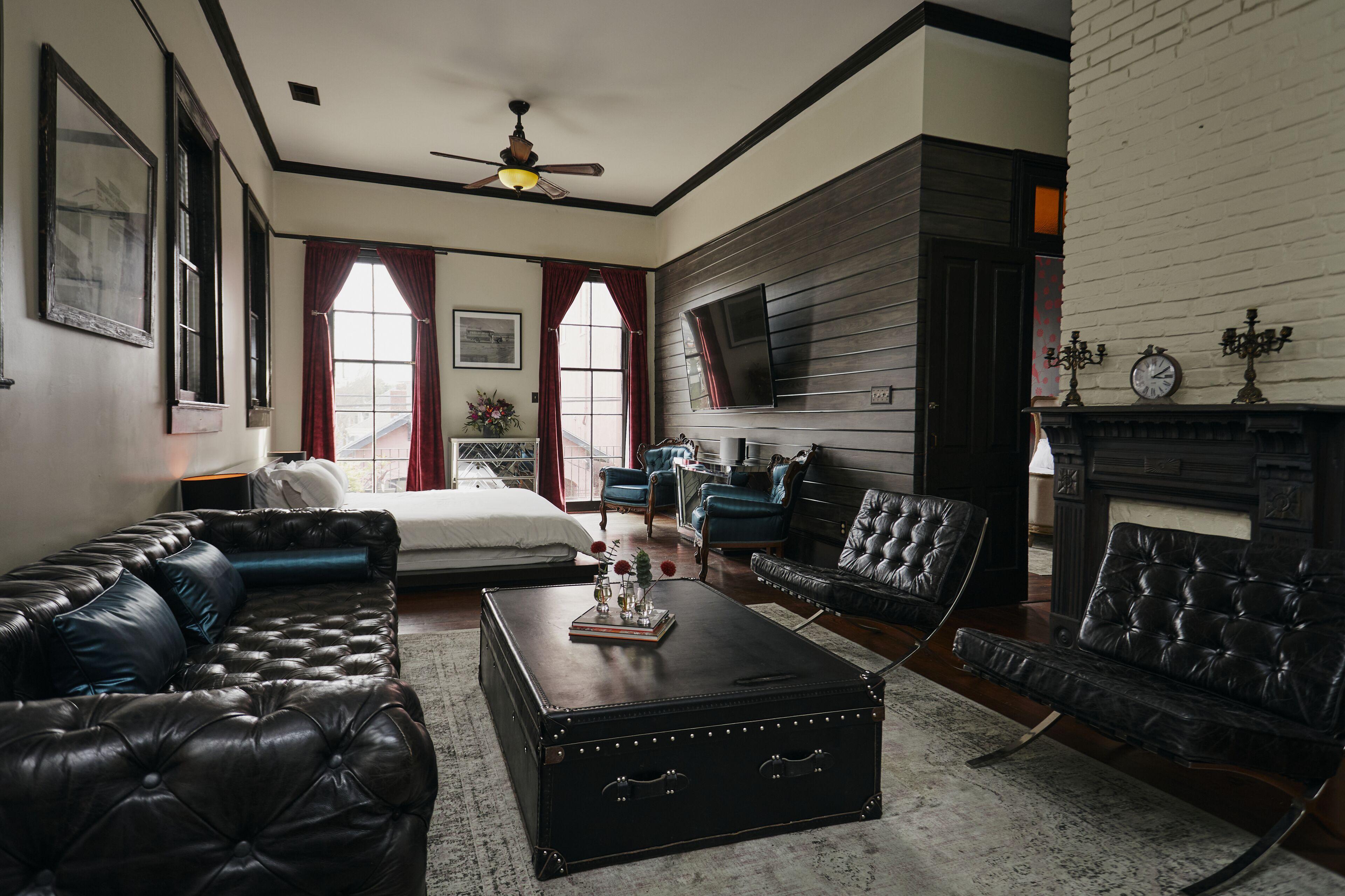 Royal Street Inn & Bar New Orleans