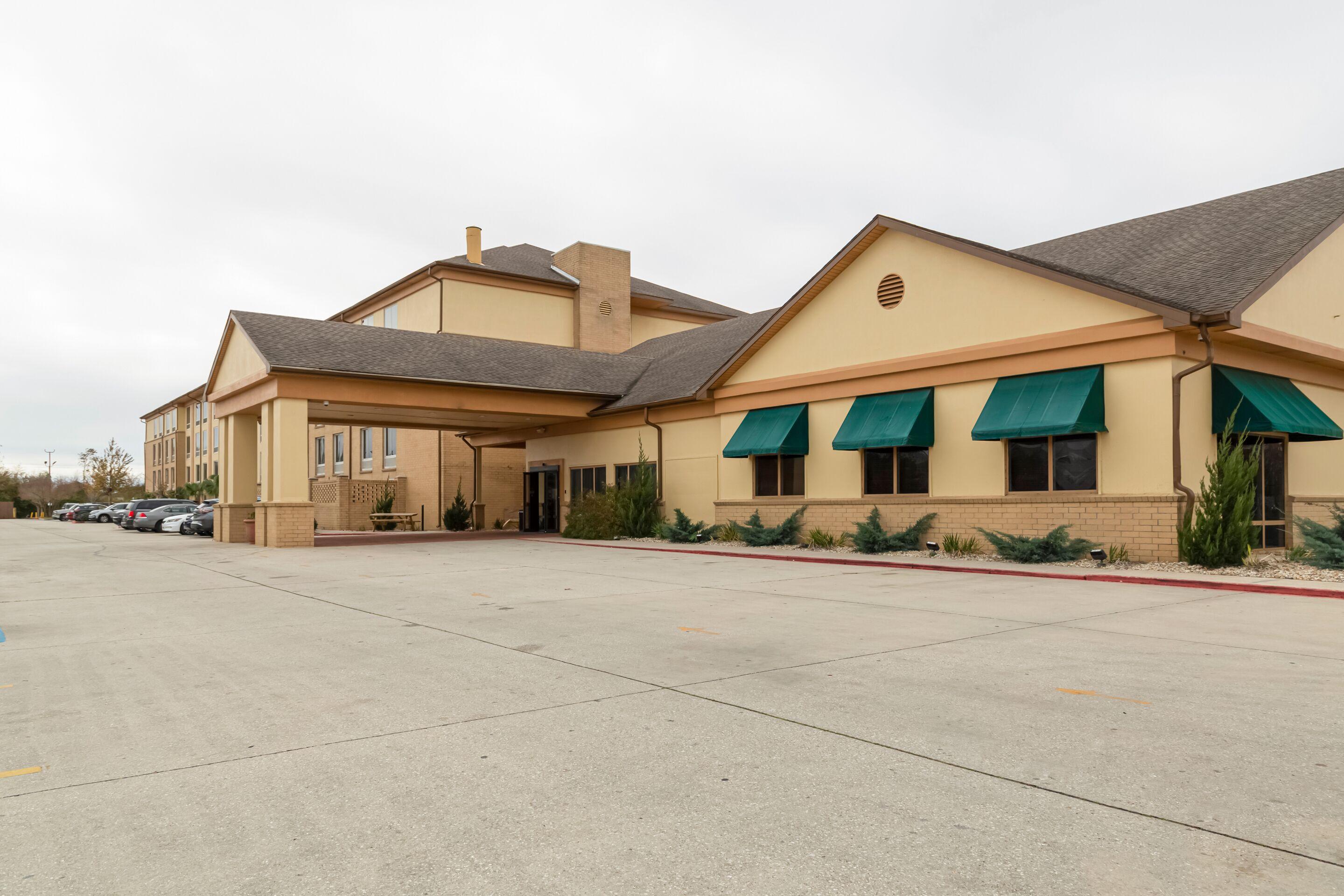 Trident & 3* New Orleans