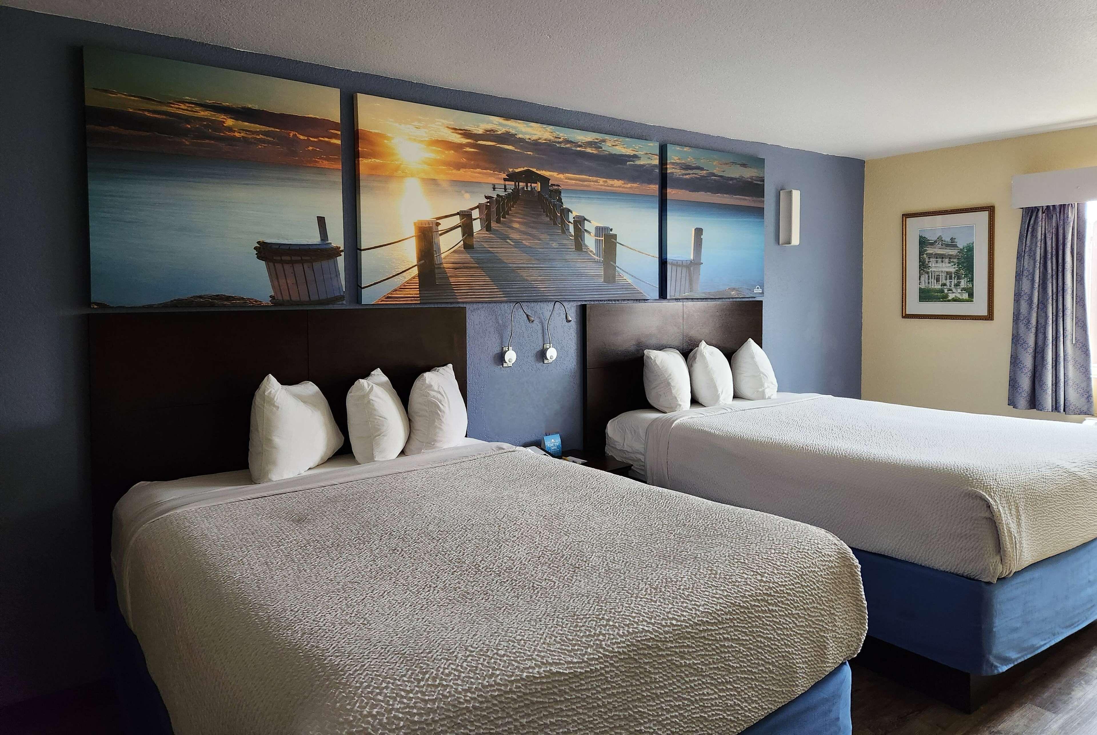 Days By Wyndham Pontchartrain Hotel 3*