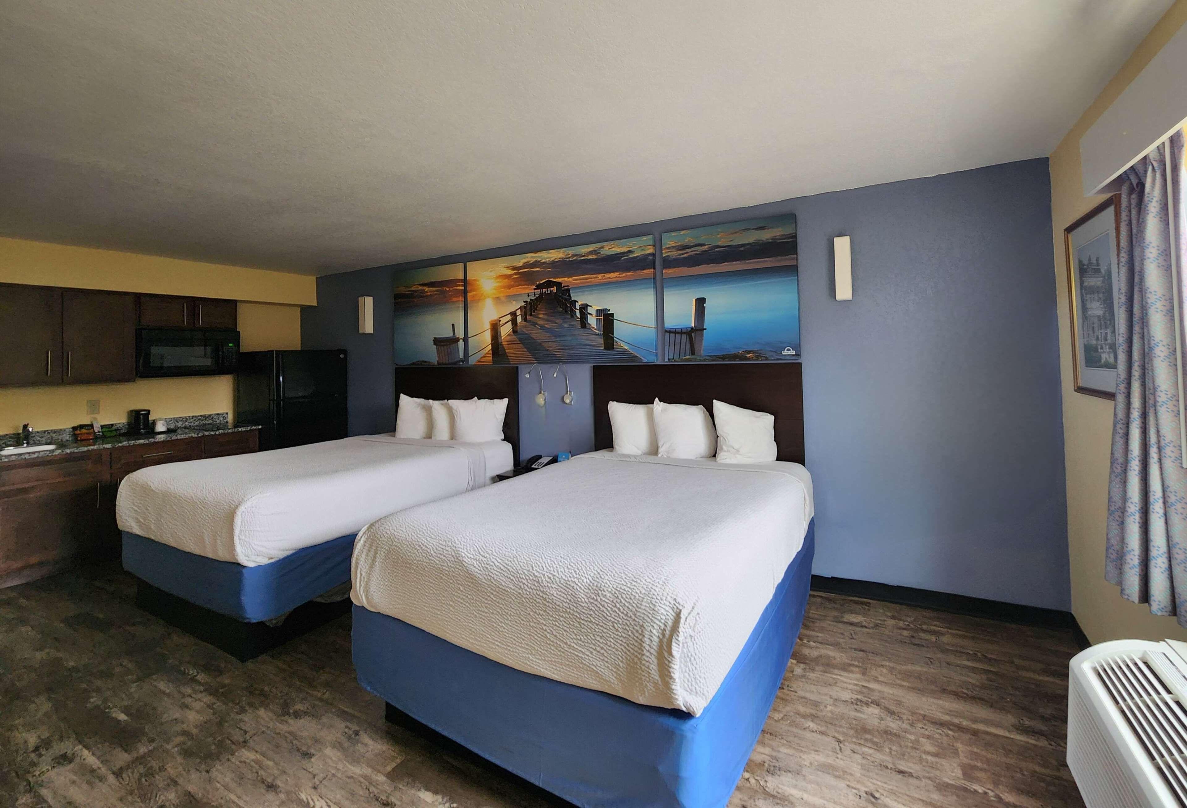 Days By Wyndham Pontchartrain Hotel 3*