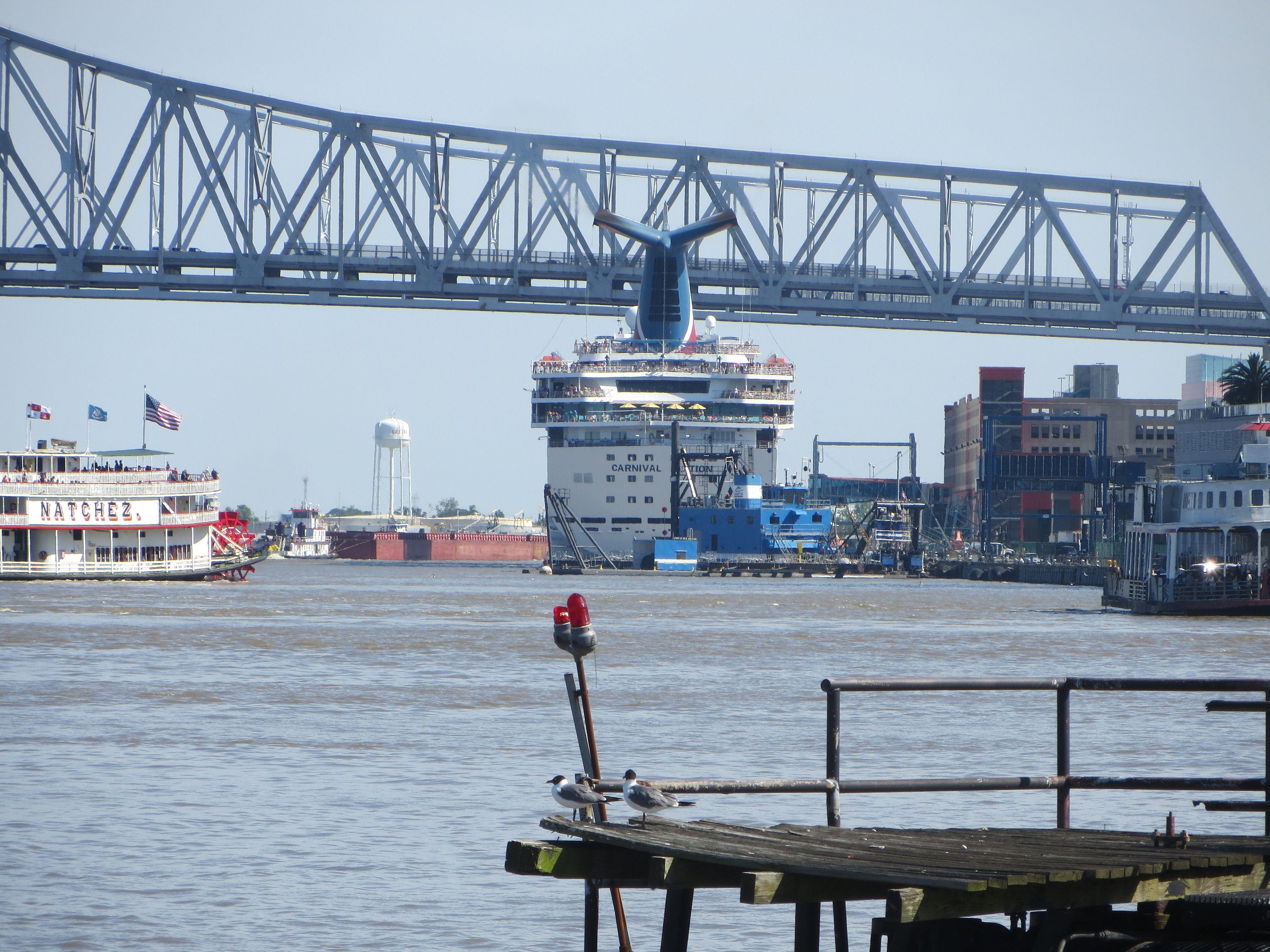 Urban With Spacious & Amenities New Orleans