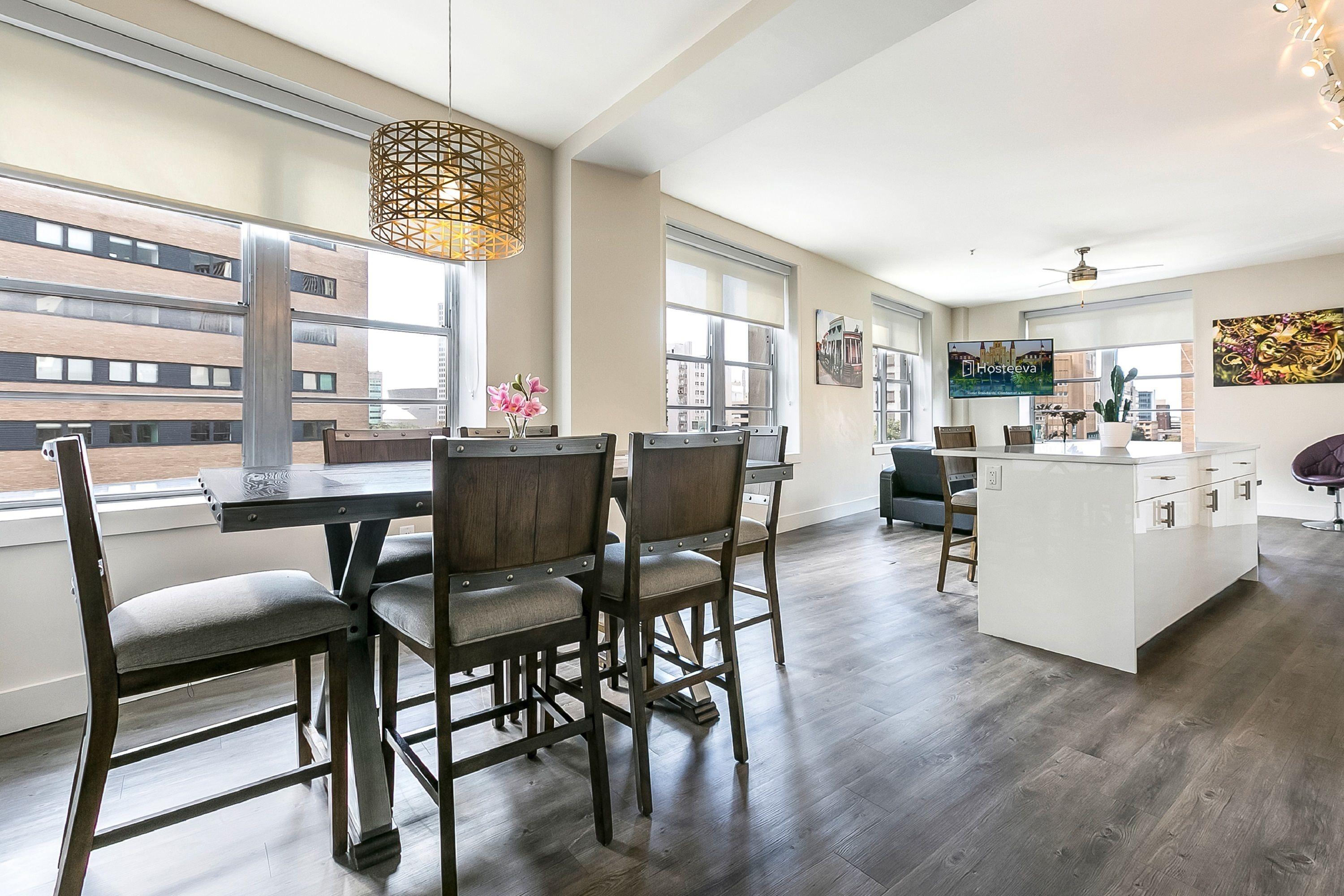 California Building By Hosteeva New Orleans