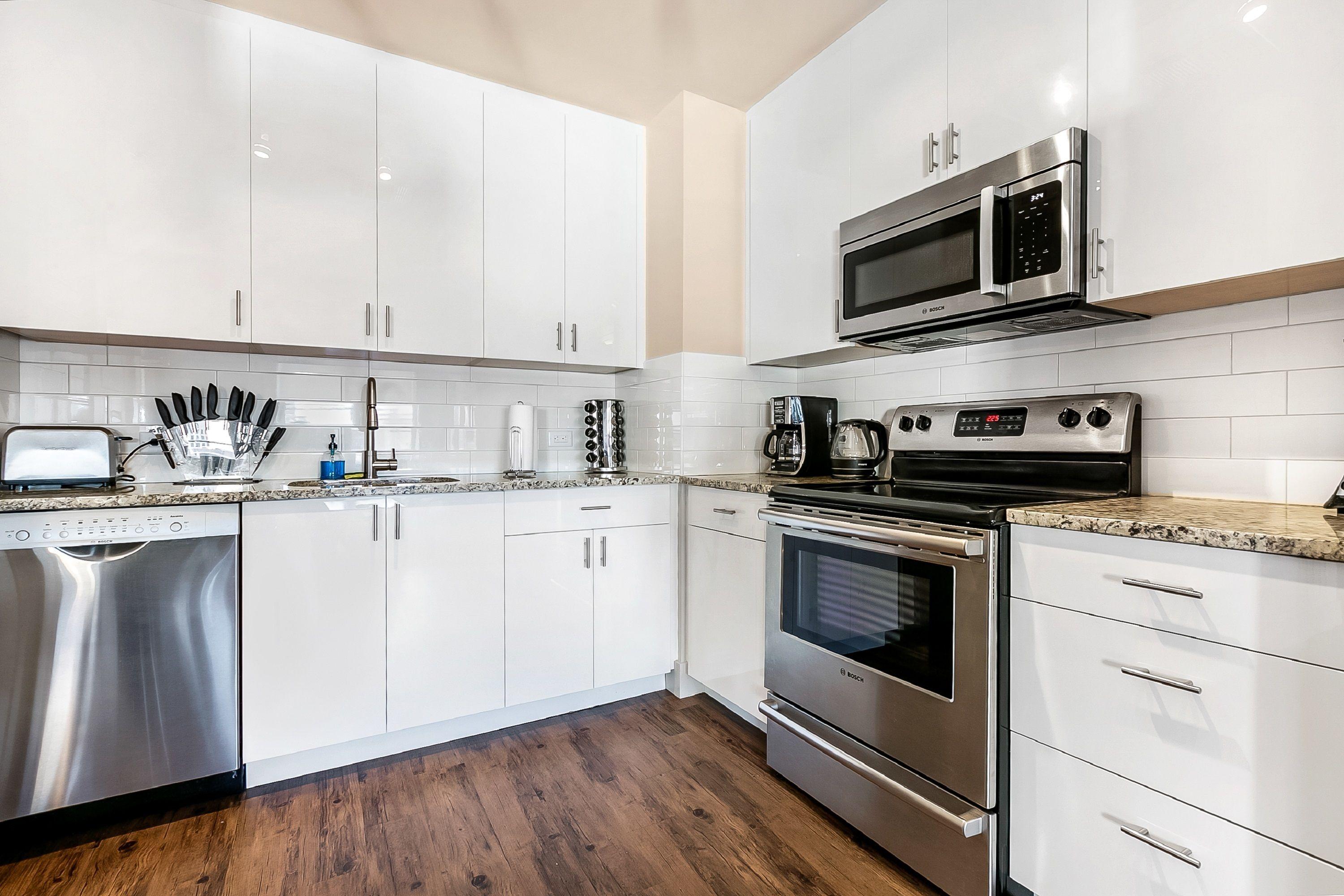 California Building By Hosteeva Apartment New Orleans